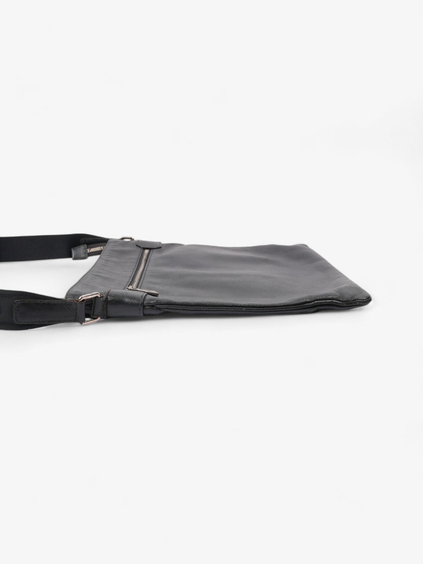 Louis Vuitton Taiga Sasha Black Leather