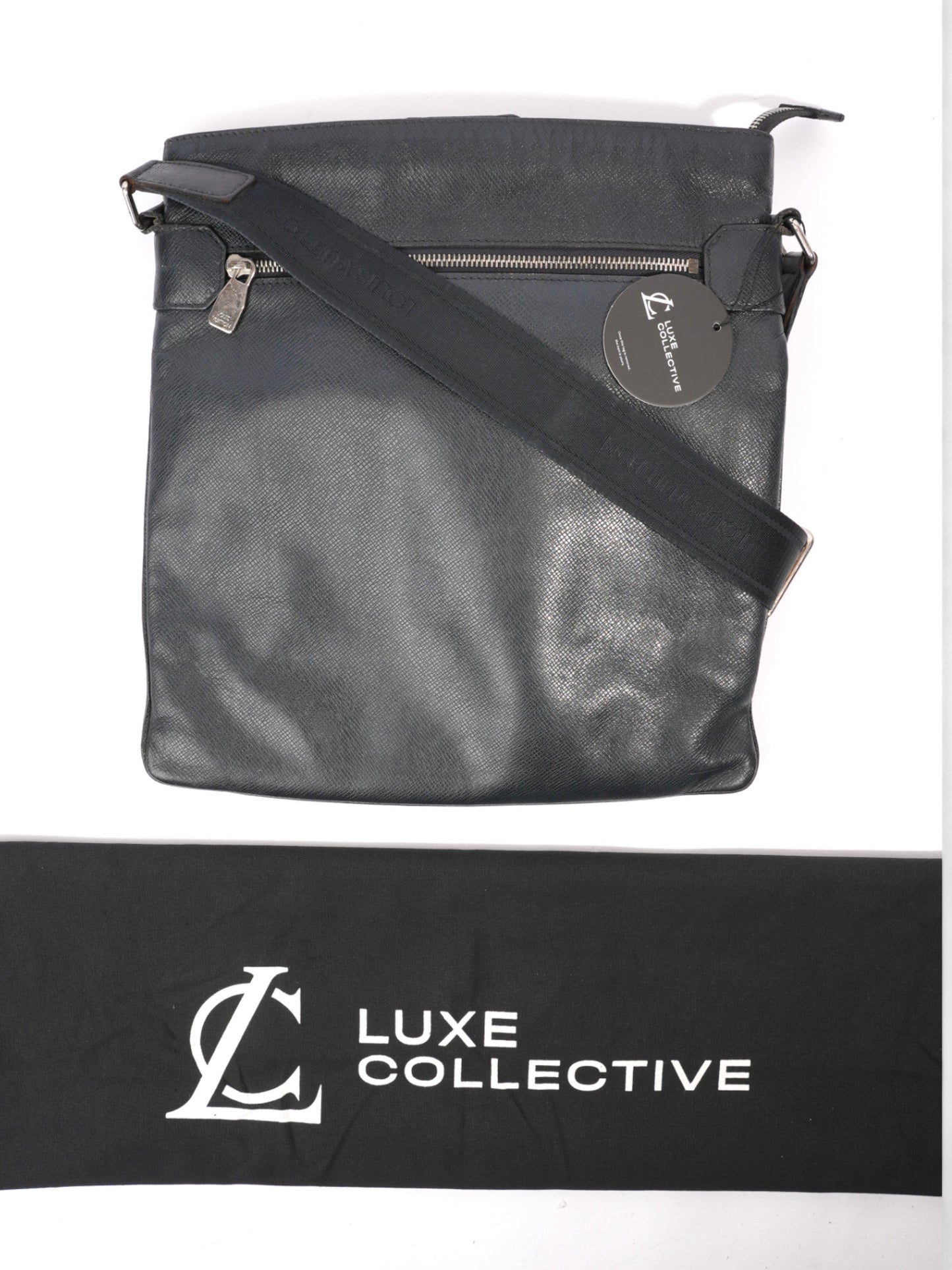 Louis Vuitton Taiga Sasha Black Leather
