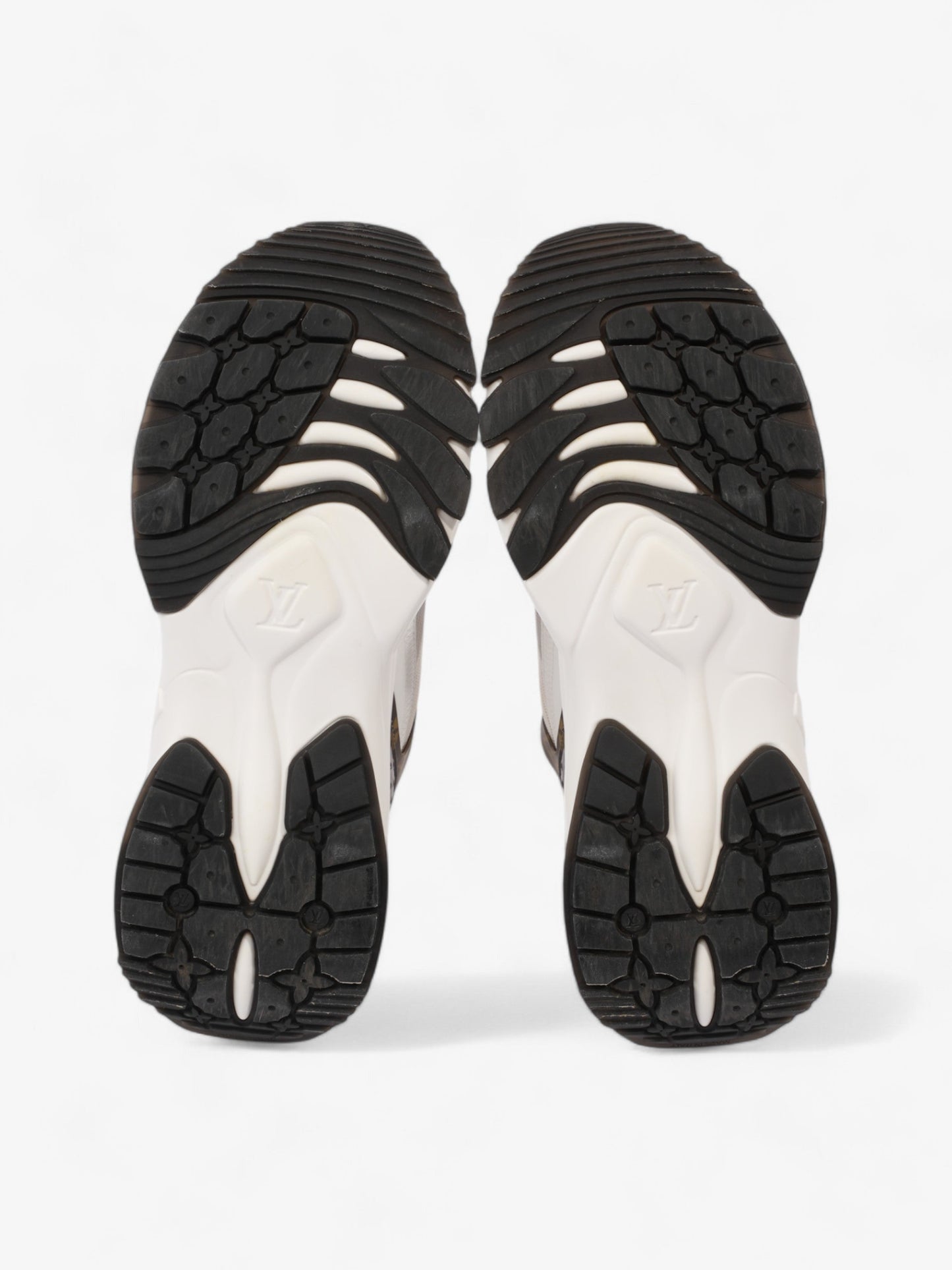 Louis Vuitton Run 55 Sneakers White  / Monogram / Black Mesh EU 38 UK 5