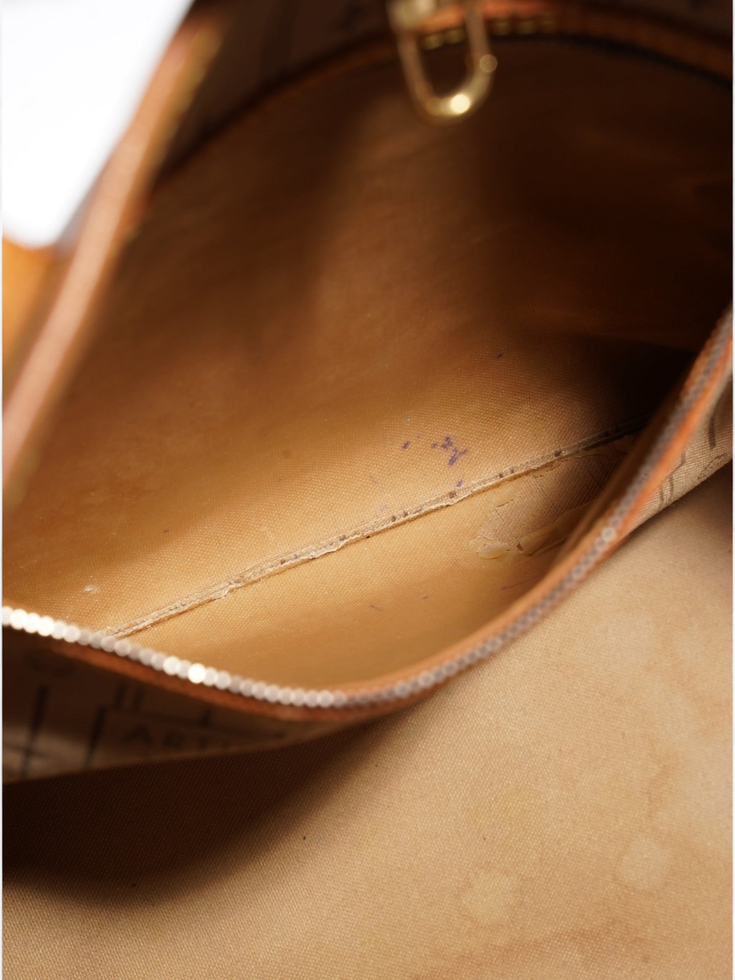 Louis Vuitton Neverfull Monogram Coated Canvas MM