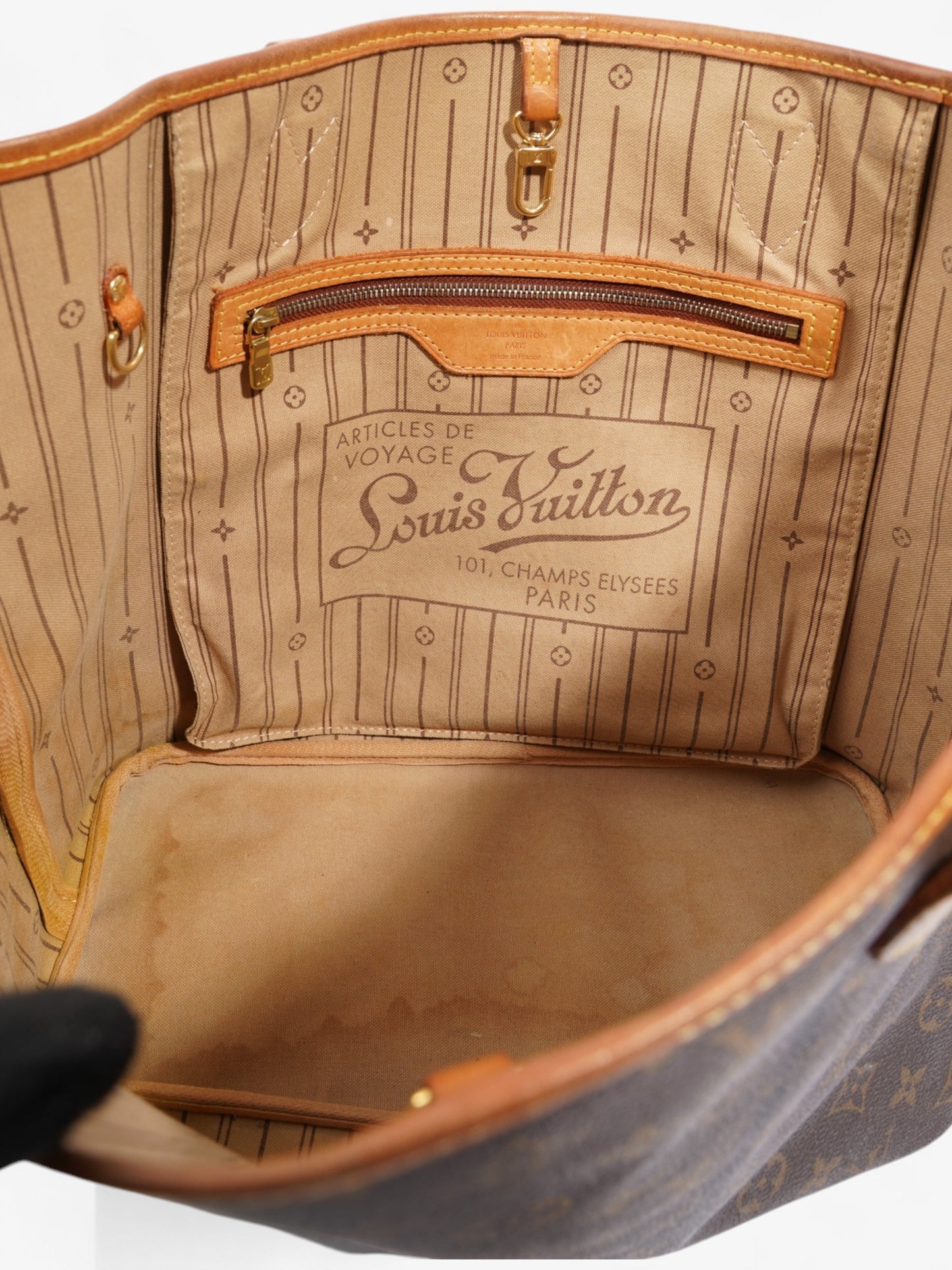 Louis Vuitton Neverfull Monogram Coated Canvas MM