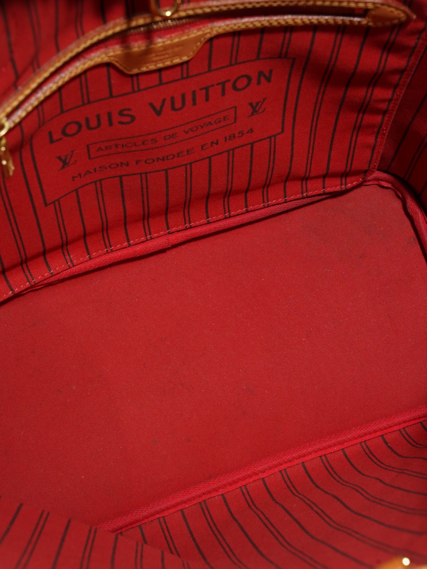 Louis Vuitton Neverfull Monogram Coated Canvas MM