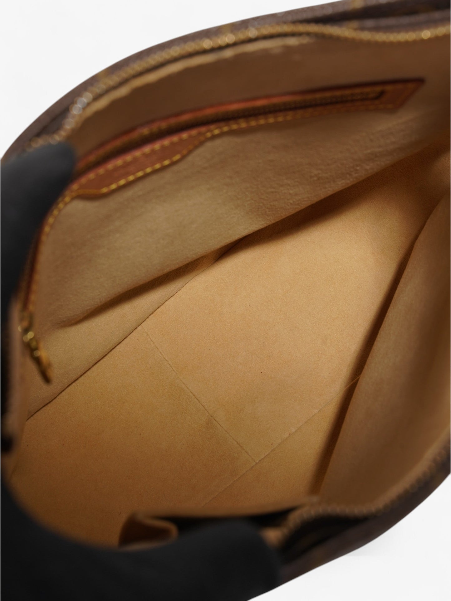 Louis Vuitton Looping Monogram Coated Canvas GM