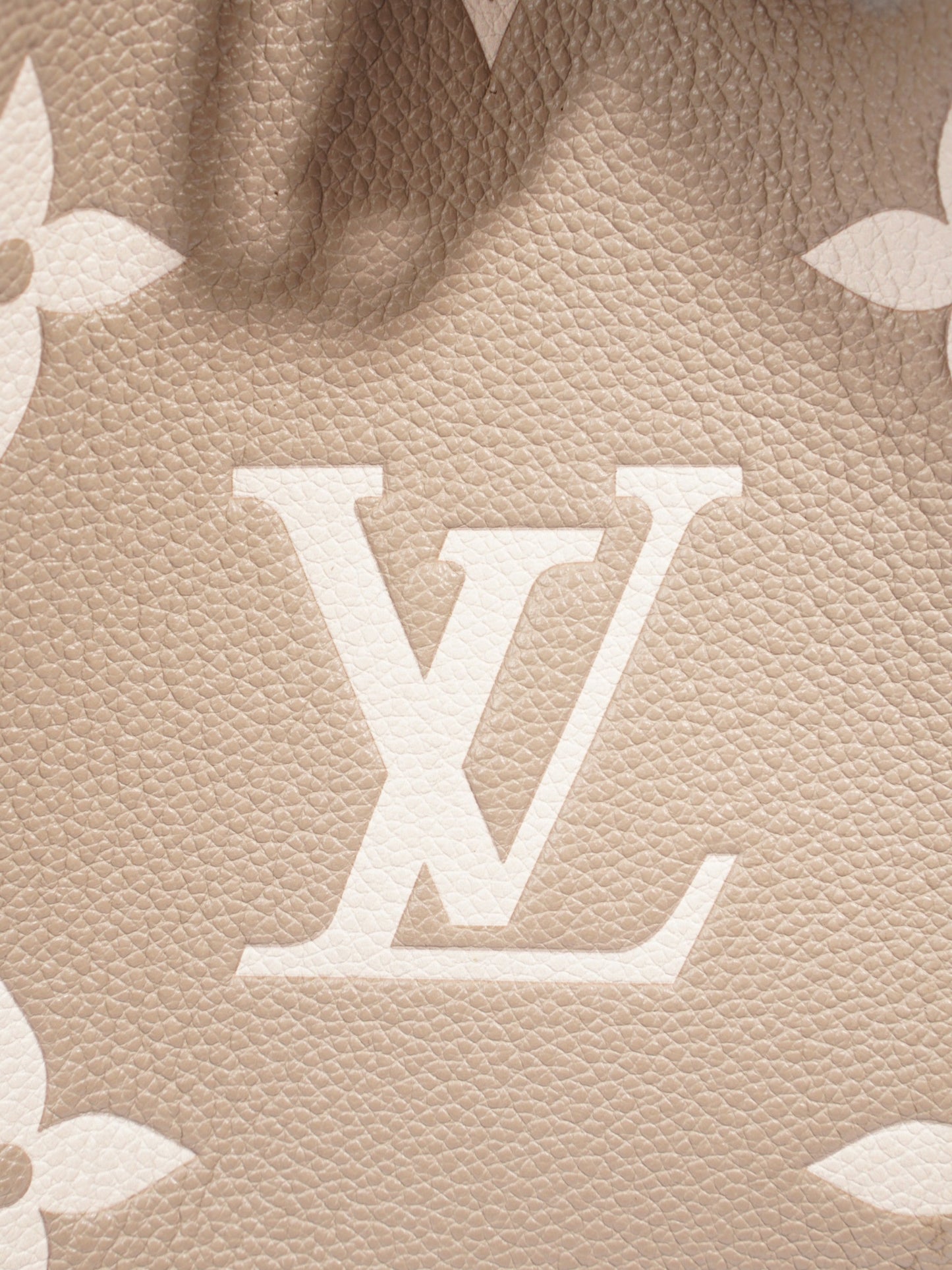 Louis Vuitton NeoNoe Monogram Empreinte / Tourterelle / Creme Empreinte Leather MM