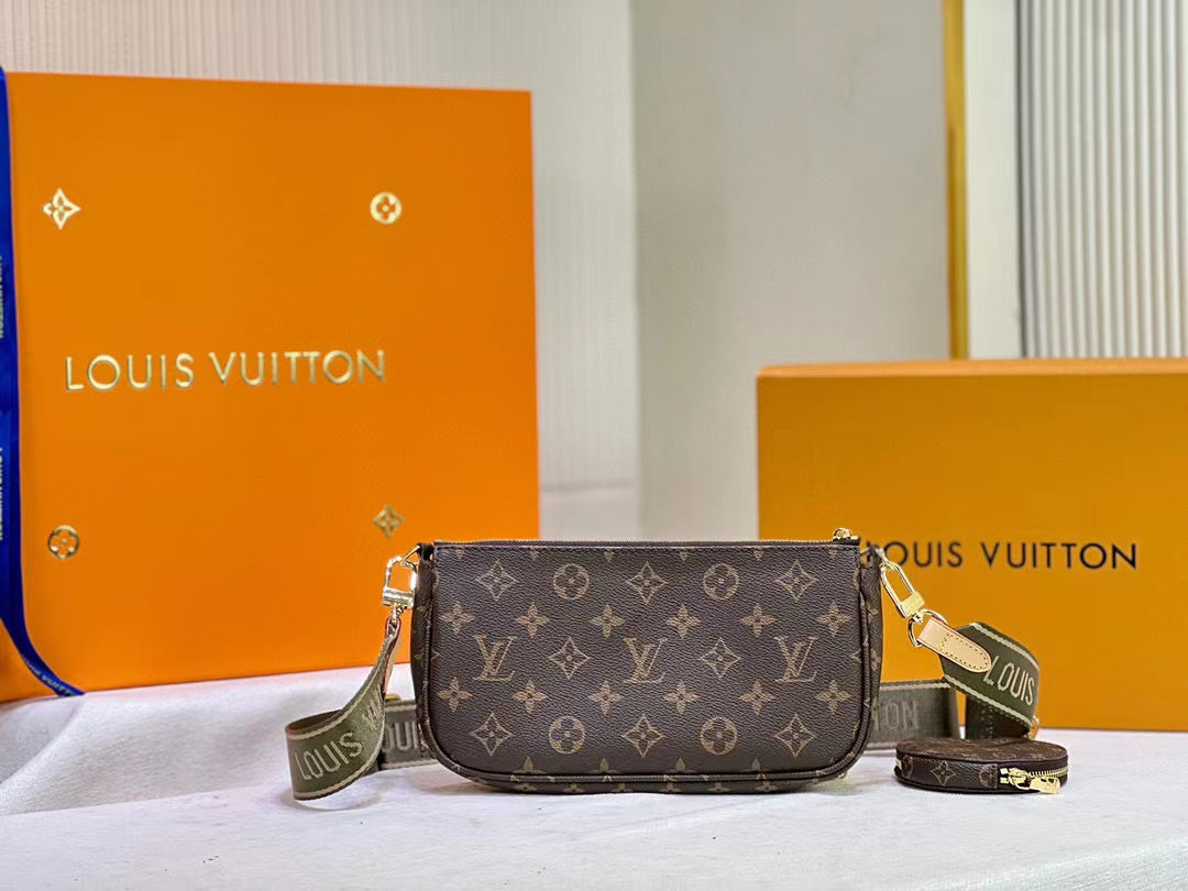 LV Multi Pochette AcGLAMIssoires Bags Monogram Canvas Fall/Winter Collection M44813, Kaki/Beige