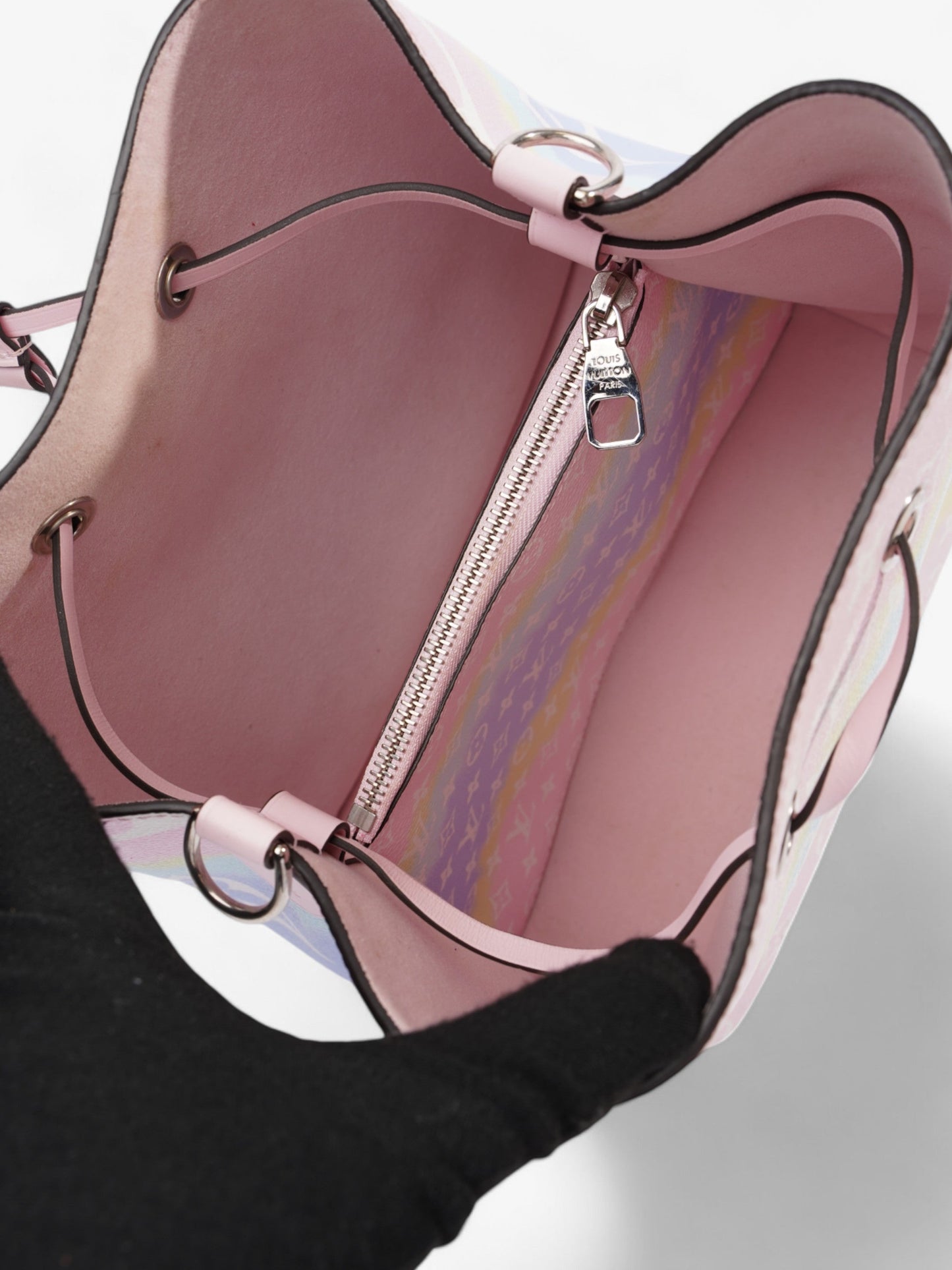 Louis Vuitton NeoNoe  Multicoloured Coated Canvas MM