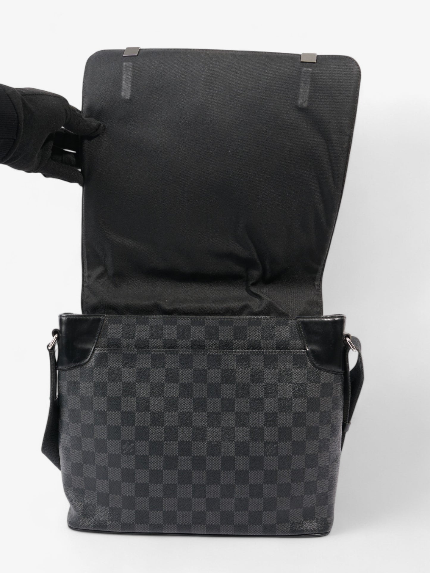 Louis Vuitton District Messenger Bag Damier Graphite Coated Canvas