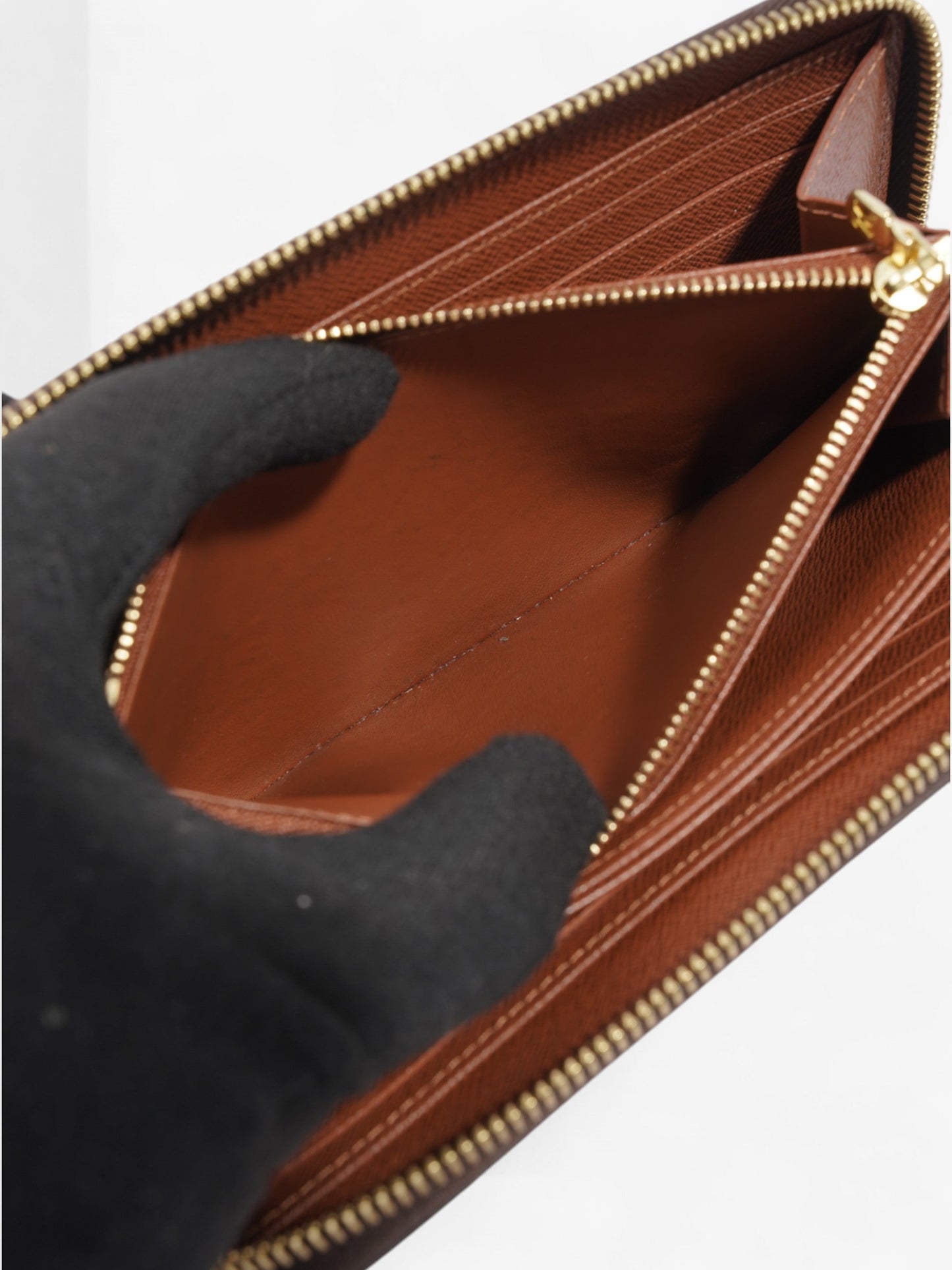 Louis Vuitton Zippy Wallet Monogram / Gold Canvas