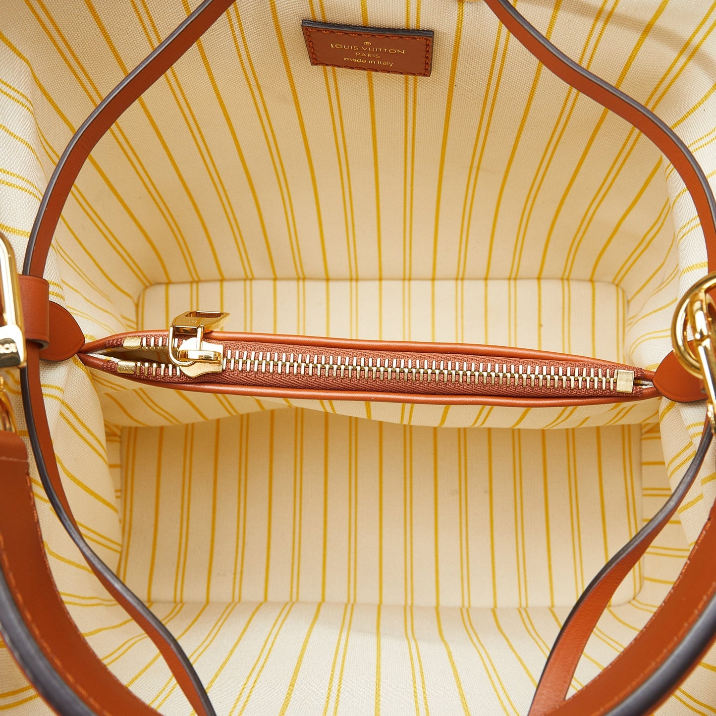 Monogram Raffia Neonoe MM