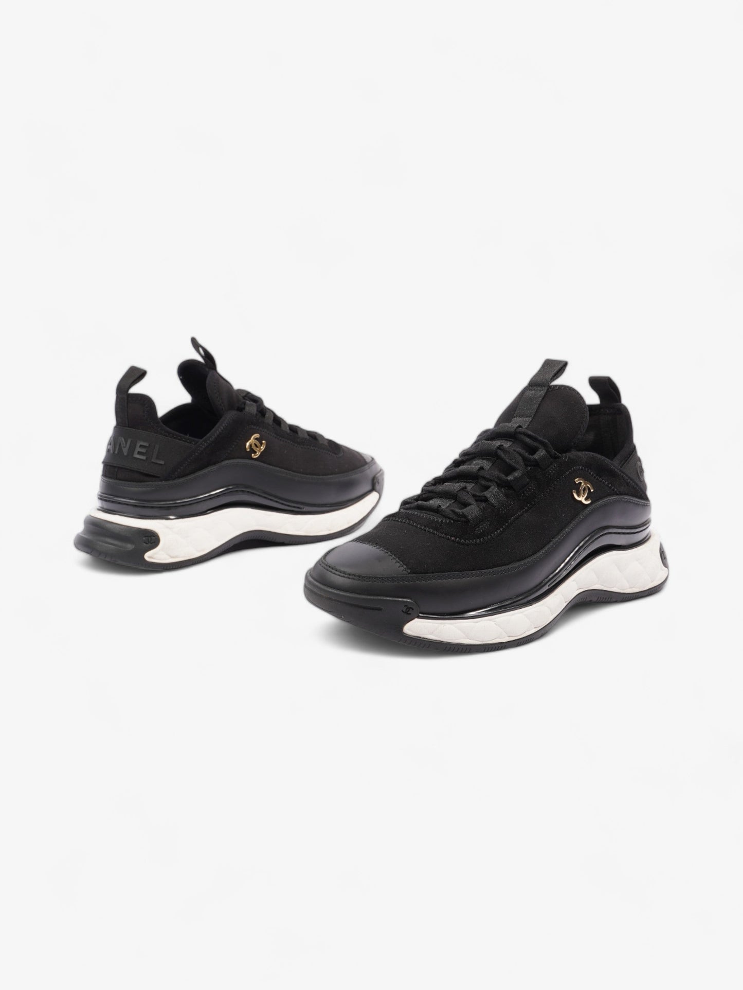 Chanel CC Runner Black / White Suede EU 39 UK 6