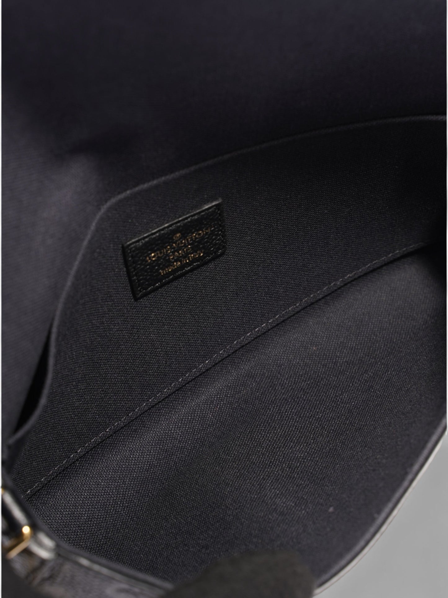 Louis Vuitton Pochette Felicie  Black Empreinte Leather
