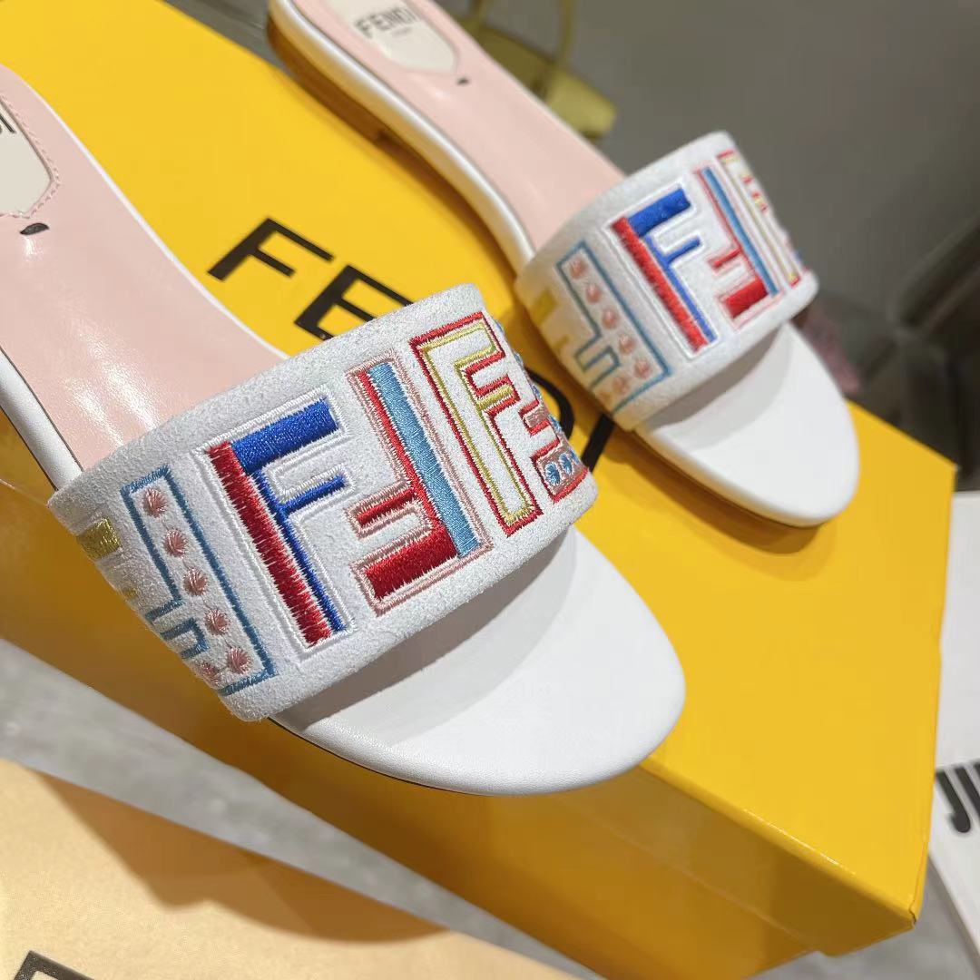 Luxury Shoes - FED - 555