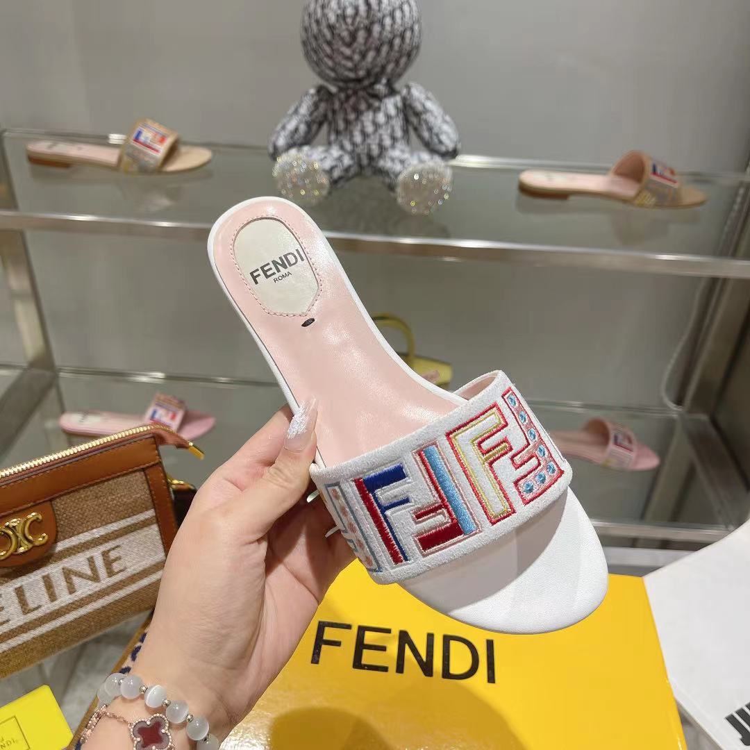 Luxury Shoes - FED - 555