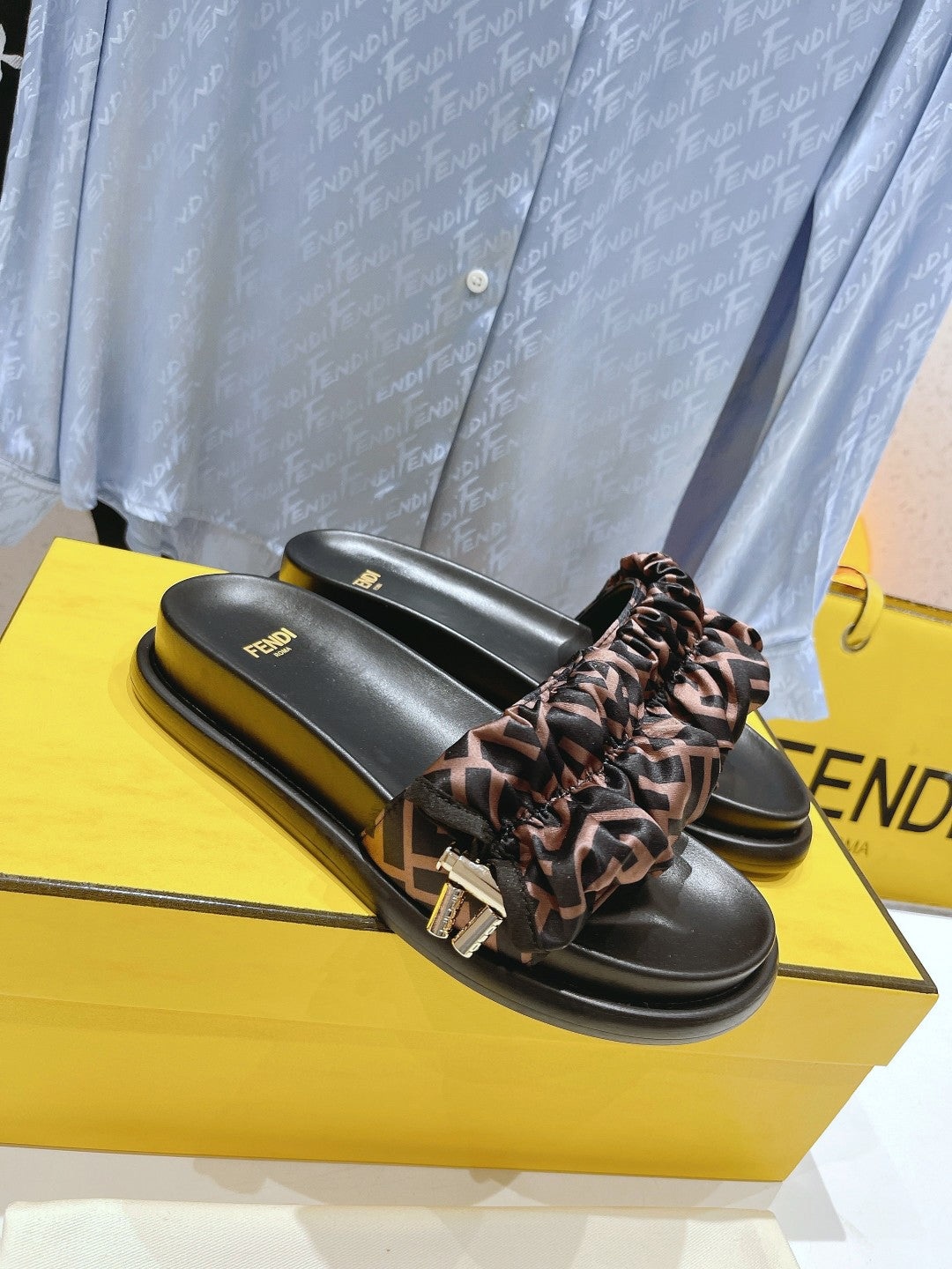Luxury Shoes - FED - 546