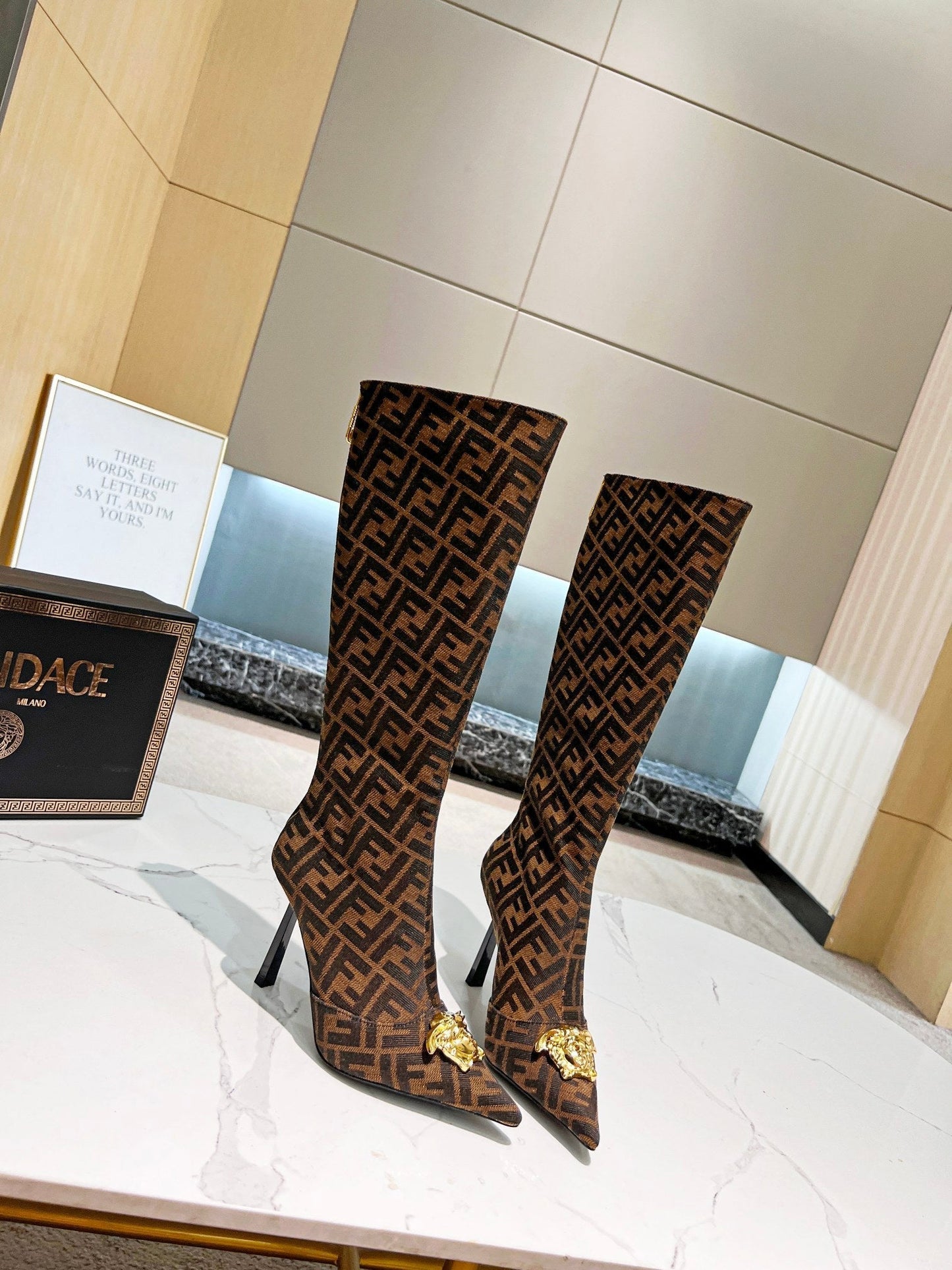 Luxury Shoes - FED - 390