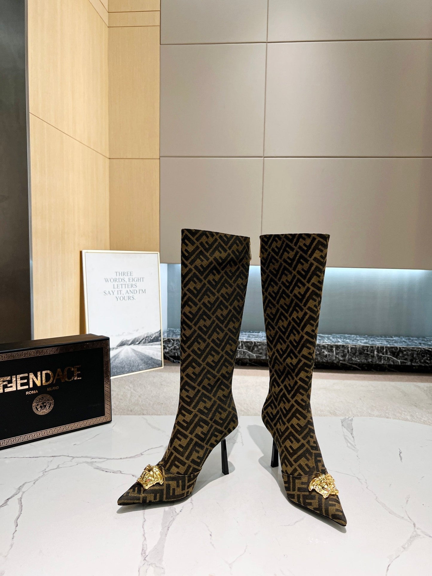 Luxury Shoes - FED - 387