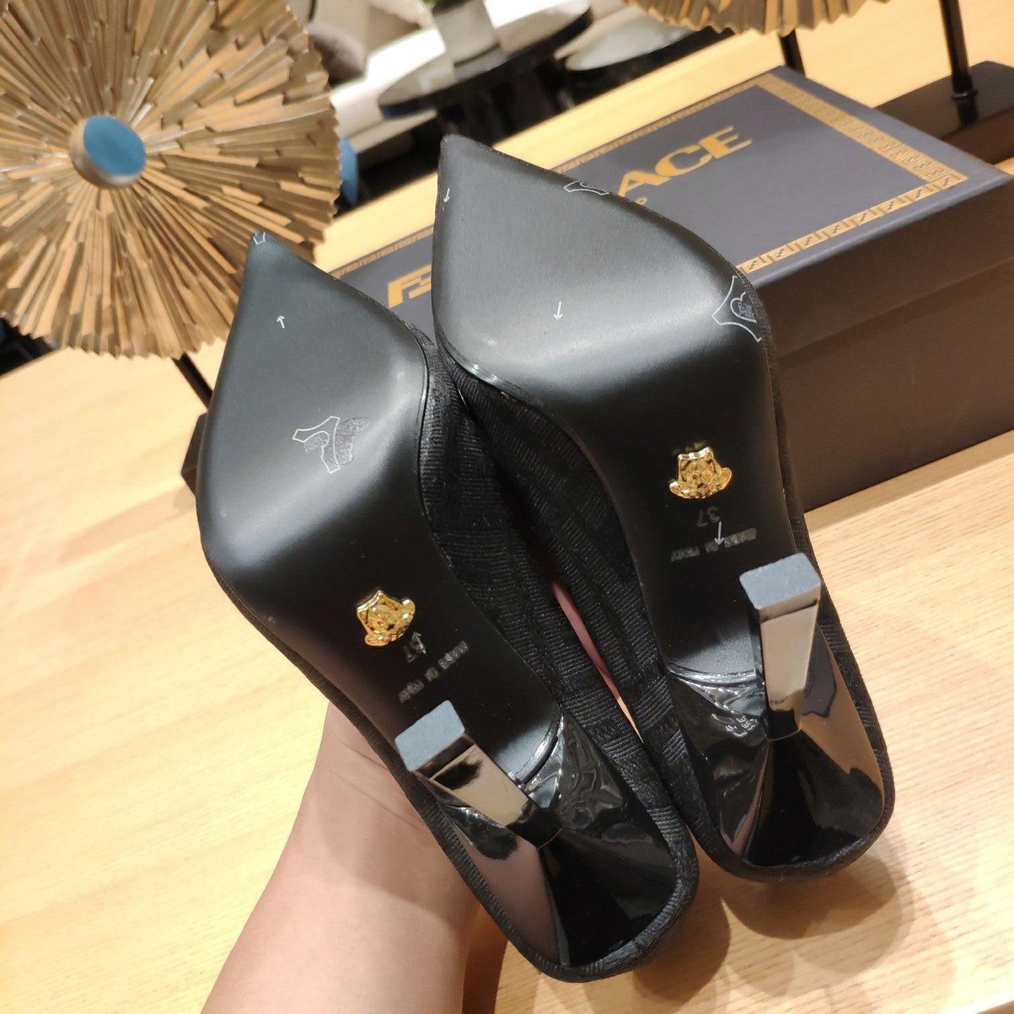 Luxury Shoes - FED - 443