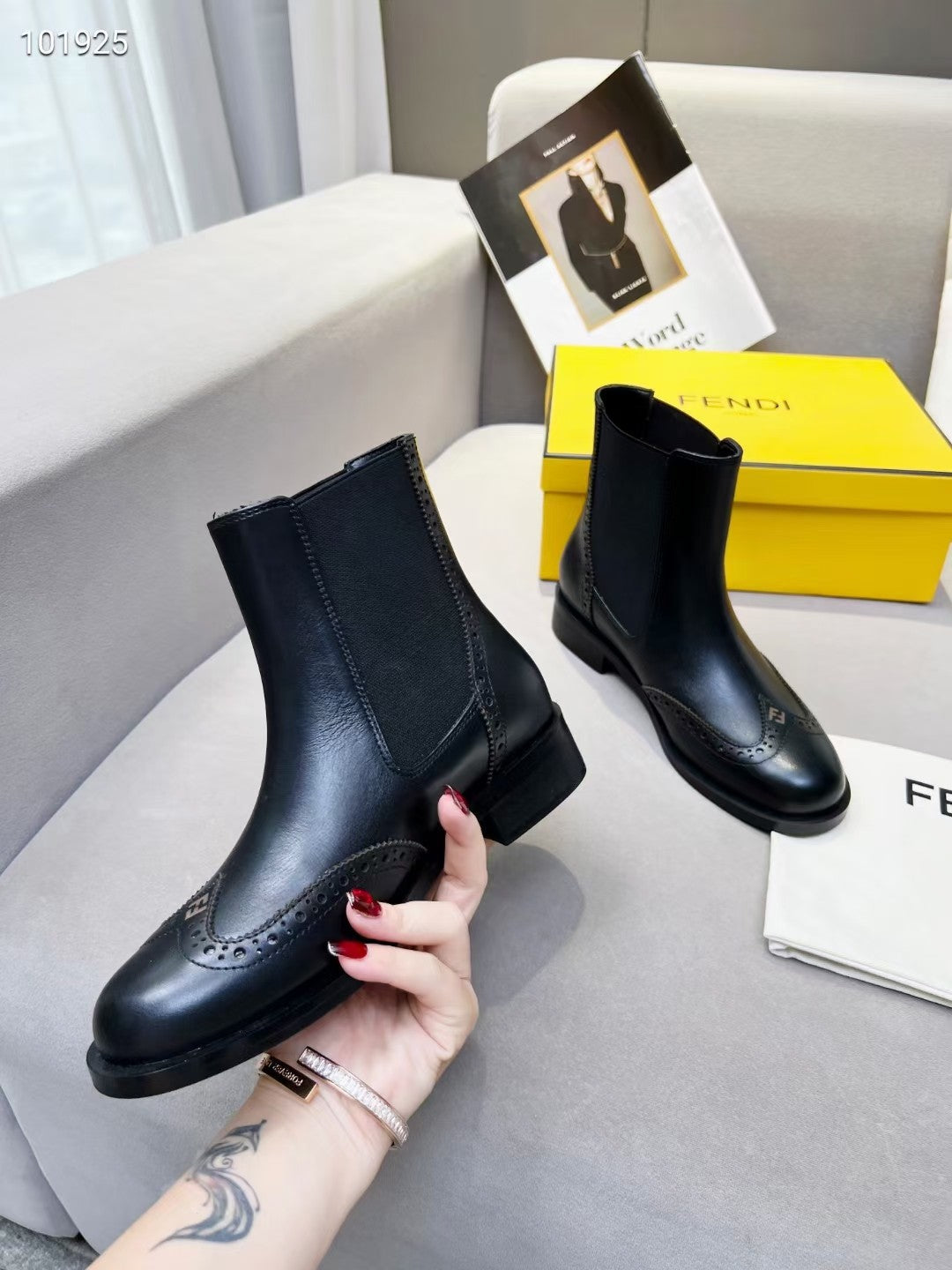 Luxury Shoes - FED - 314
