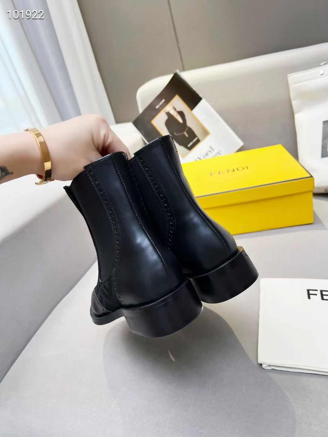 Luxury Shoes - FED - 316