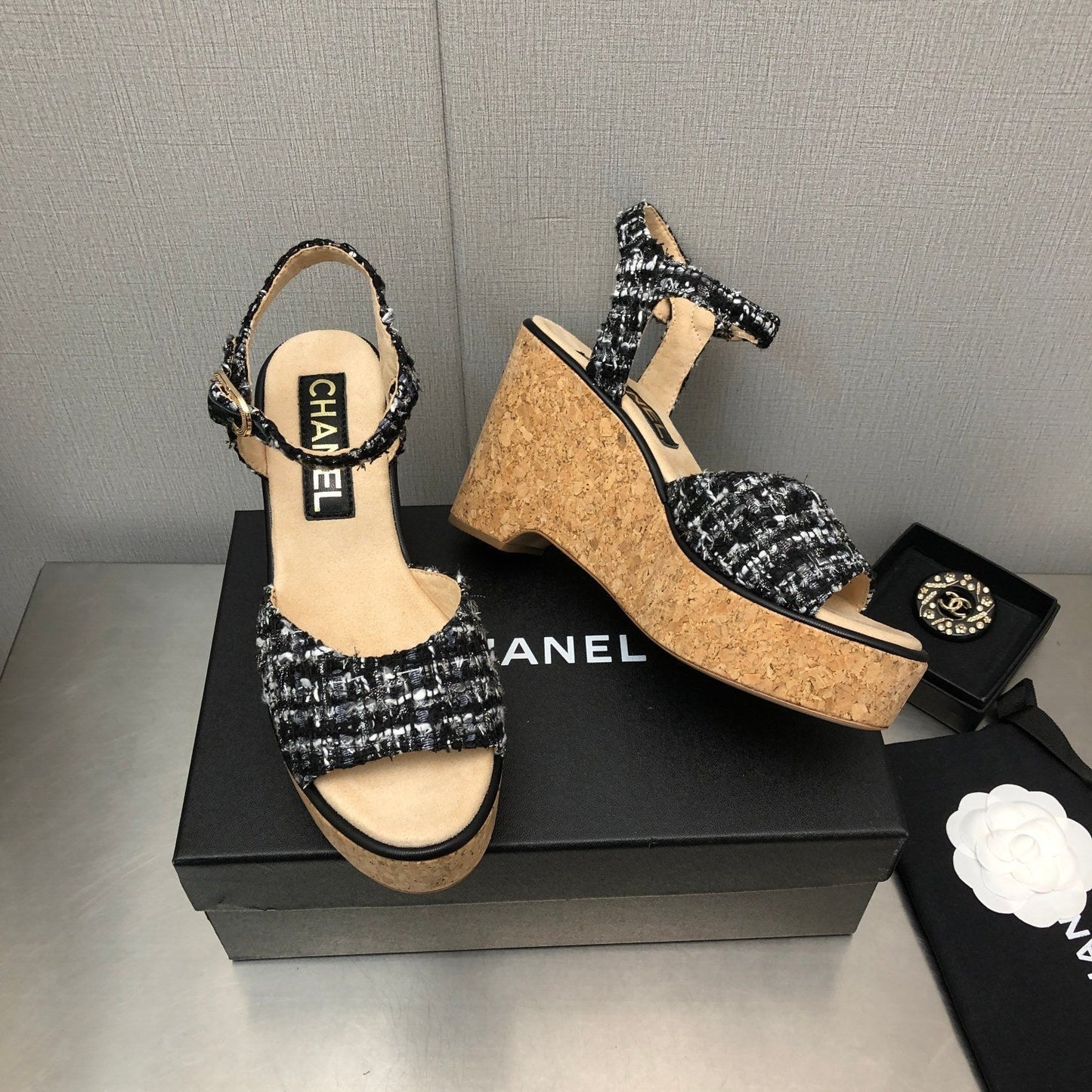 Luxury Shoes Sandals - CHL - 1033