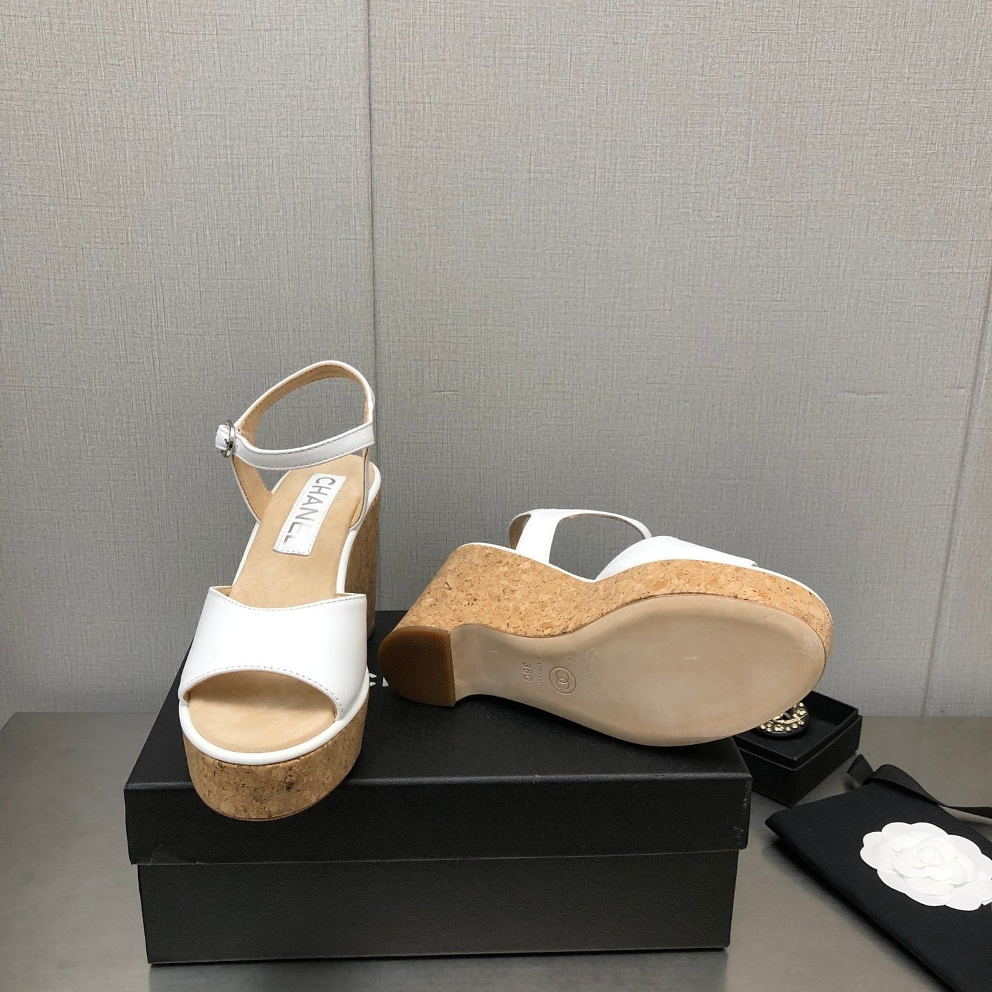 Luxury Shoes Sandals - CHL - 1030