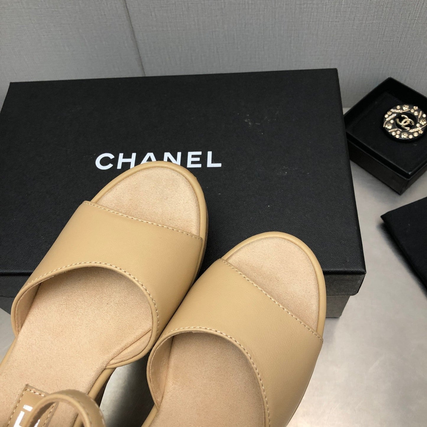 Luxury Shoes Sandals - CHL - 1029
