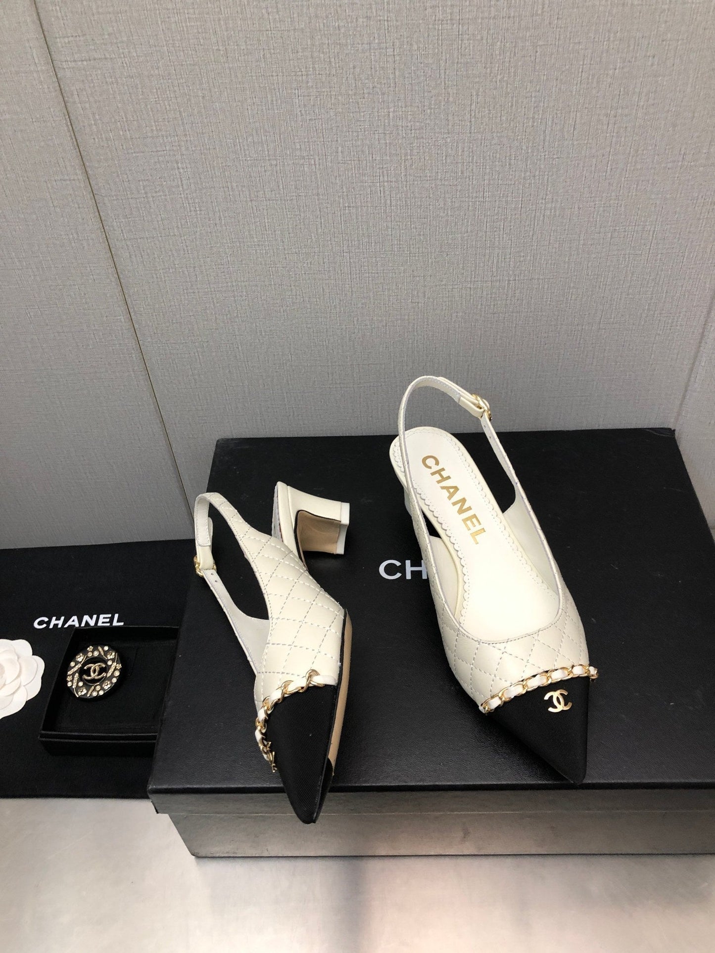 Luxury Shoes Sandals - CHL - 884