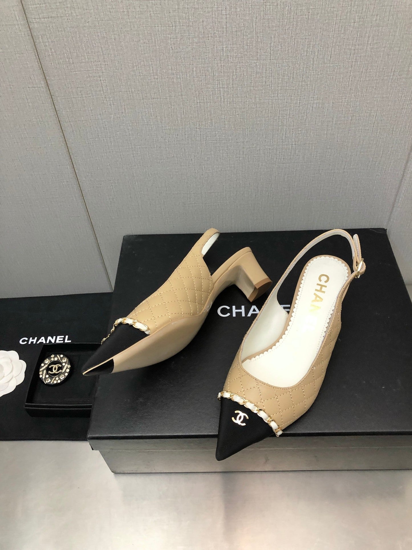 Luxury Shoes Sandals - CHL - 885