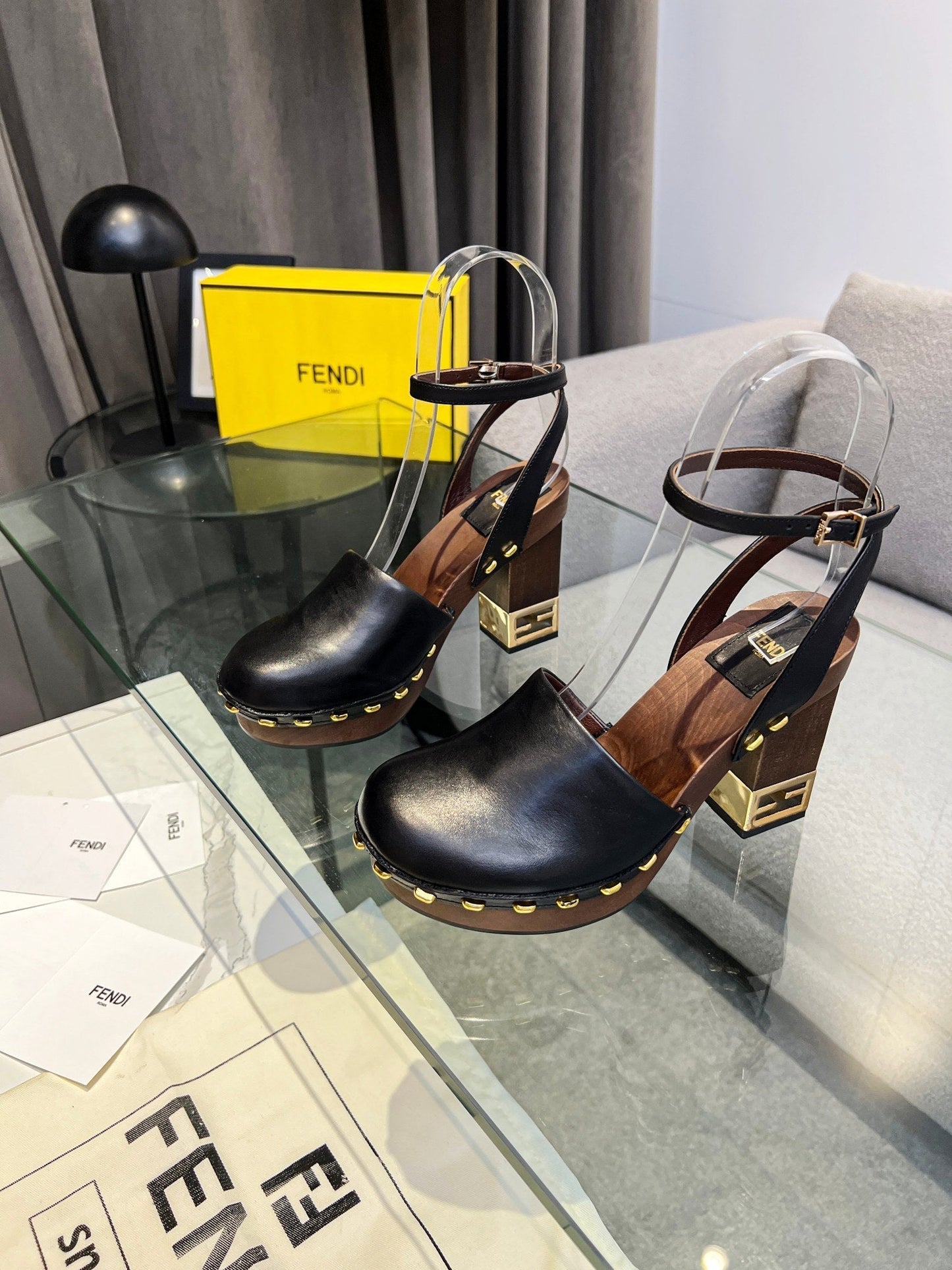 Luxury Shoes - FED - 180