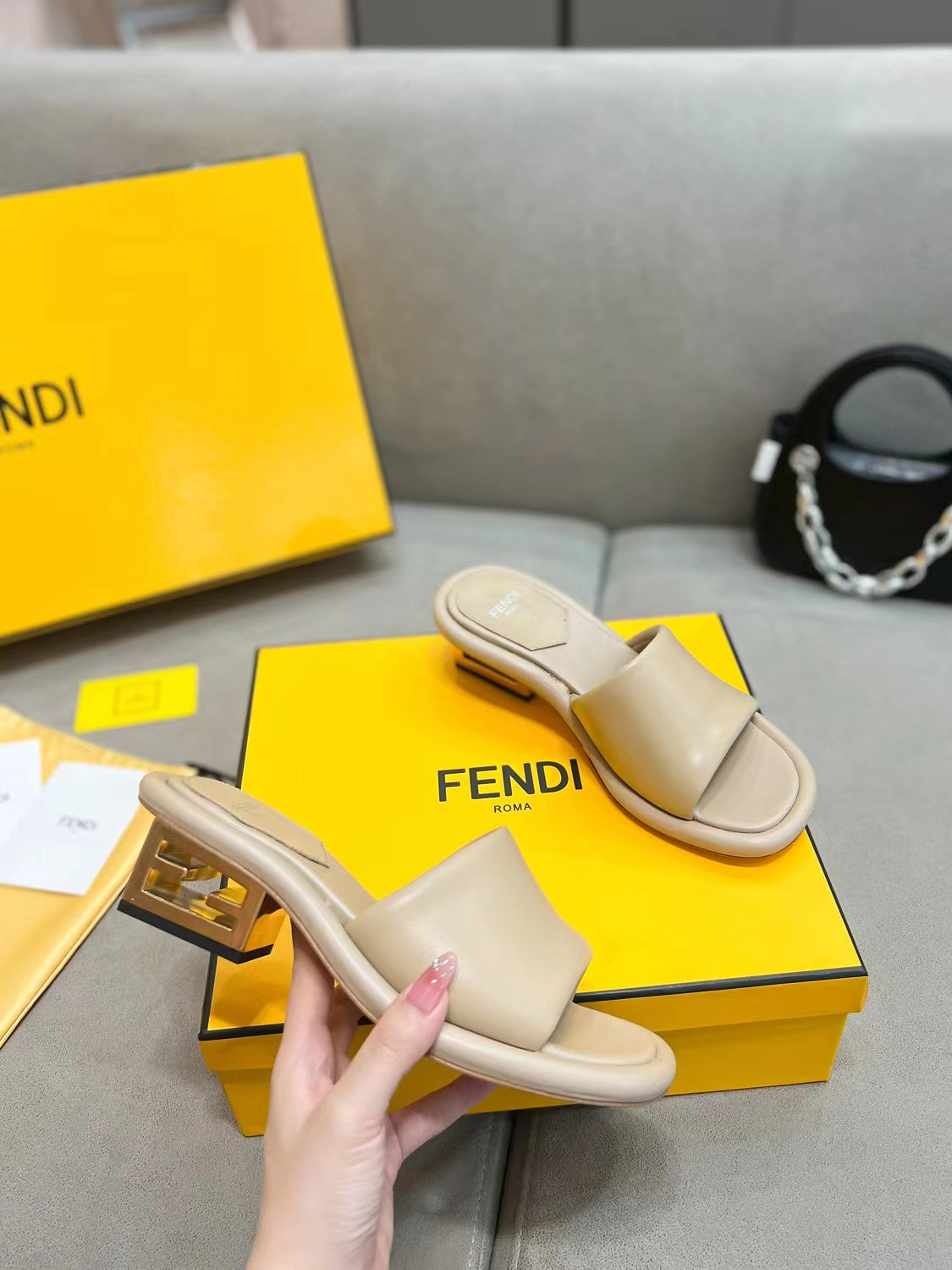 Luxury Shoes - FED - 150