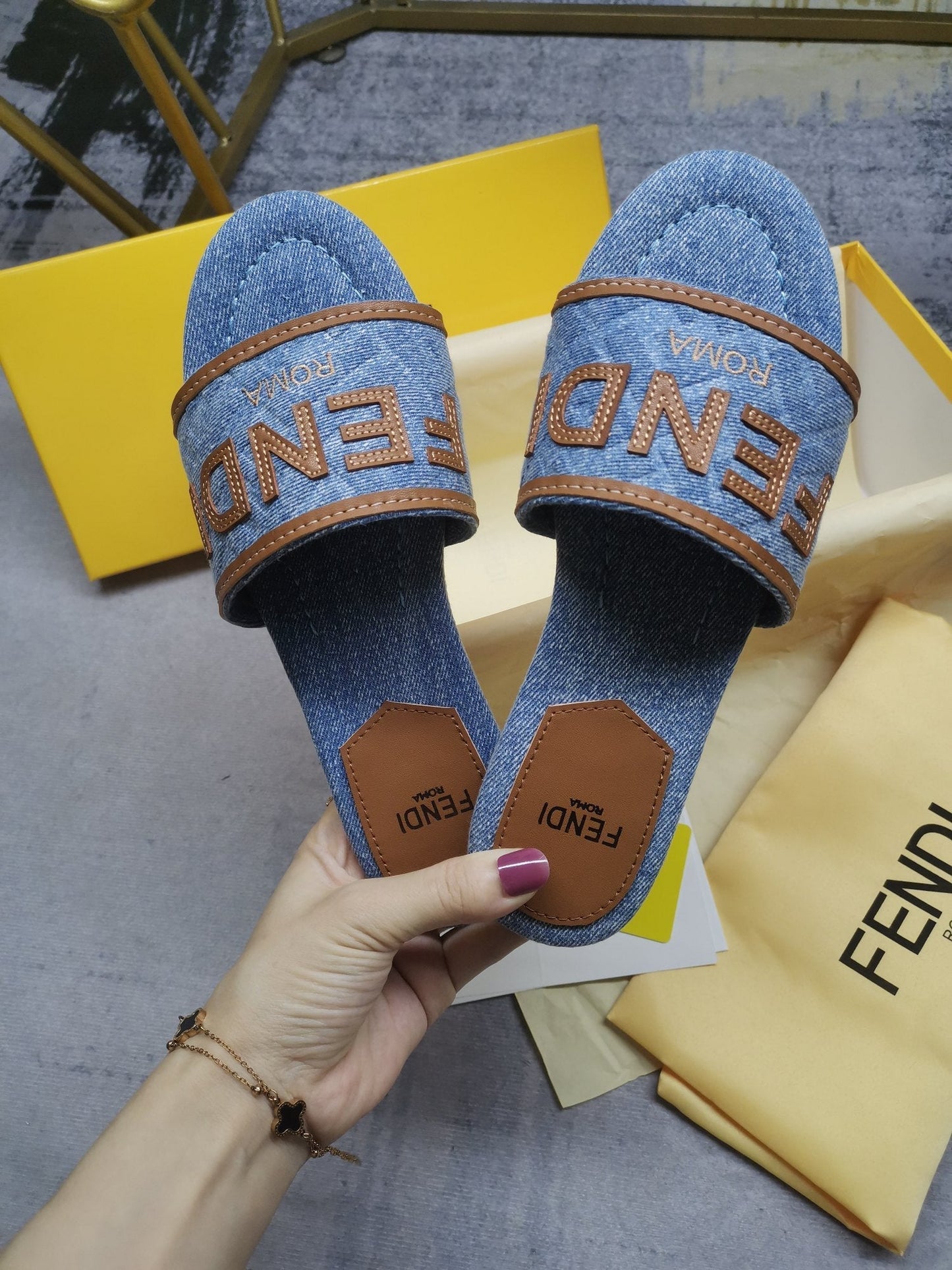 Luxury Shoes - FED - 021