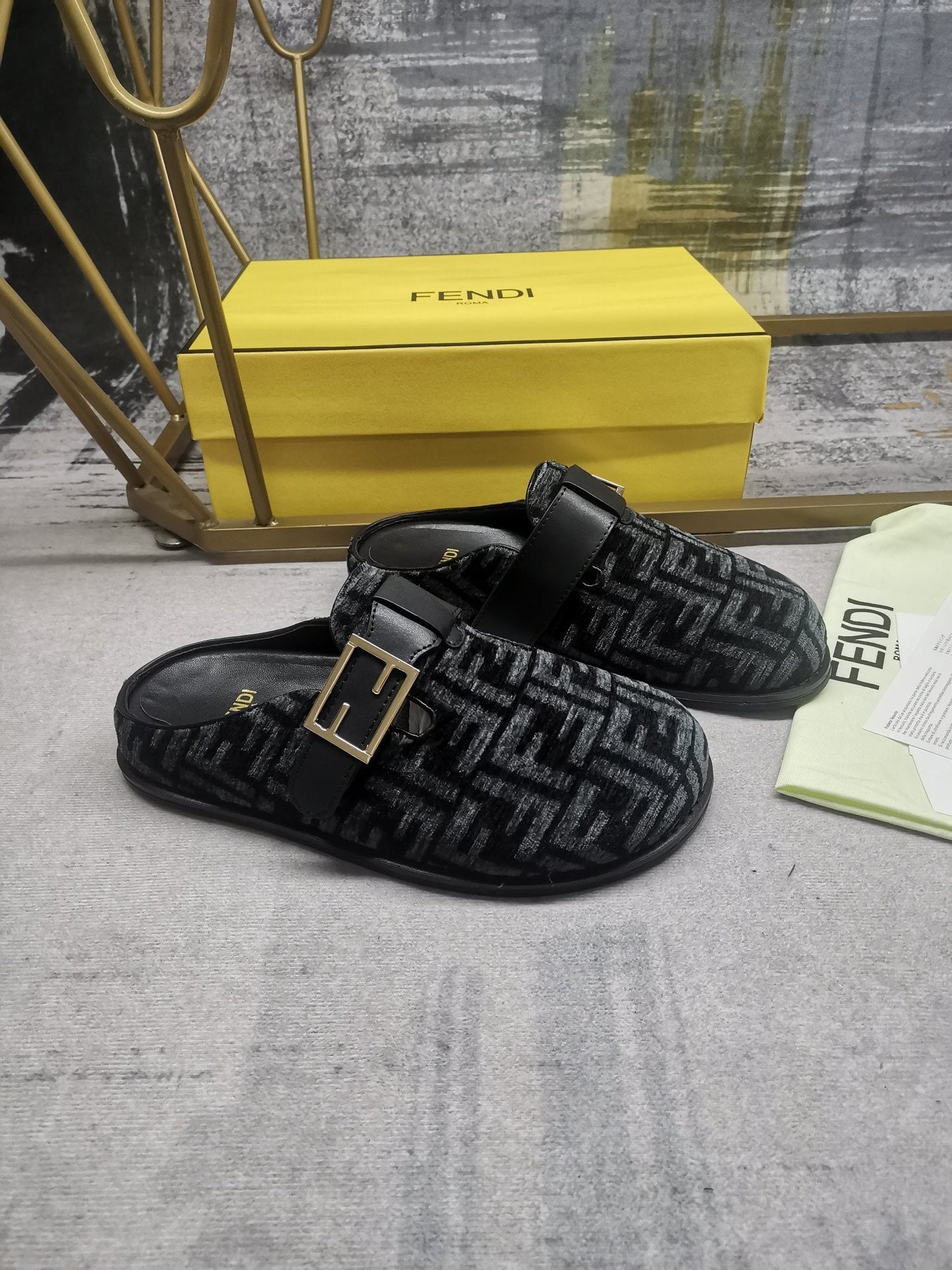 Luxury Shoes - FED - 017