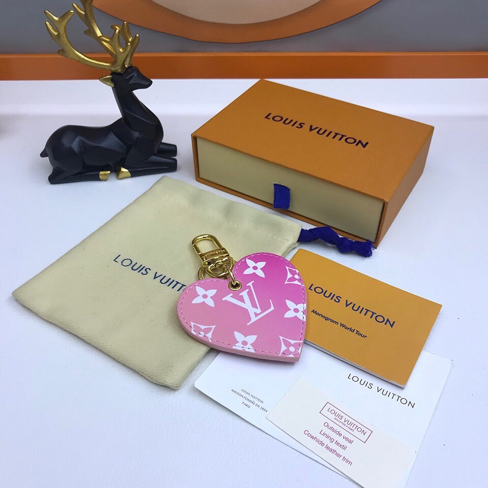 GLM - Top Quality Keychains LUV 010