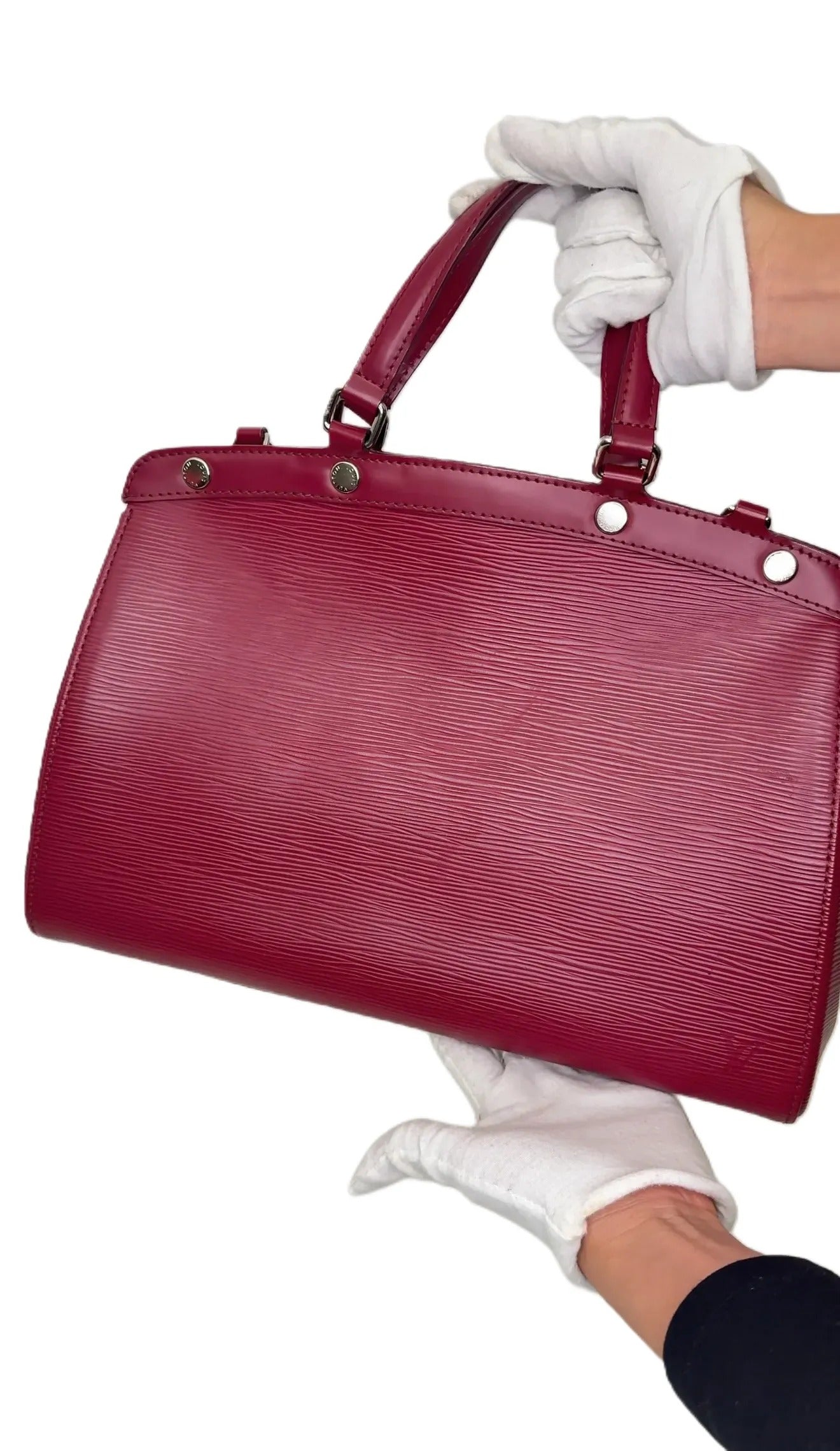Louis Vuitton Epi Leather Brea MM B22-05