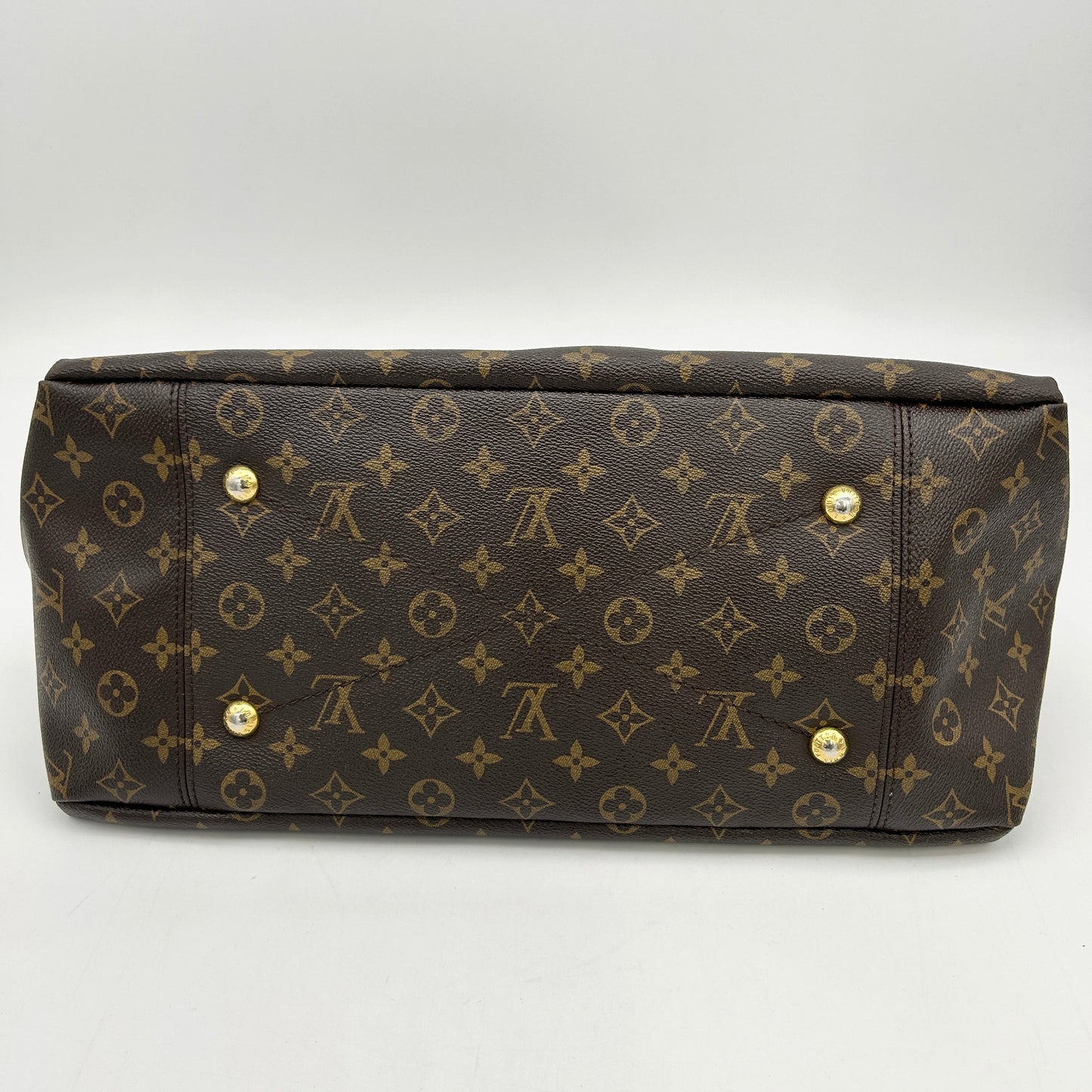 Louis Vuitton Artsy MM YVEAE504