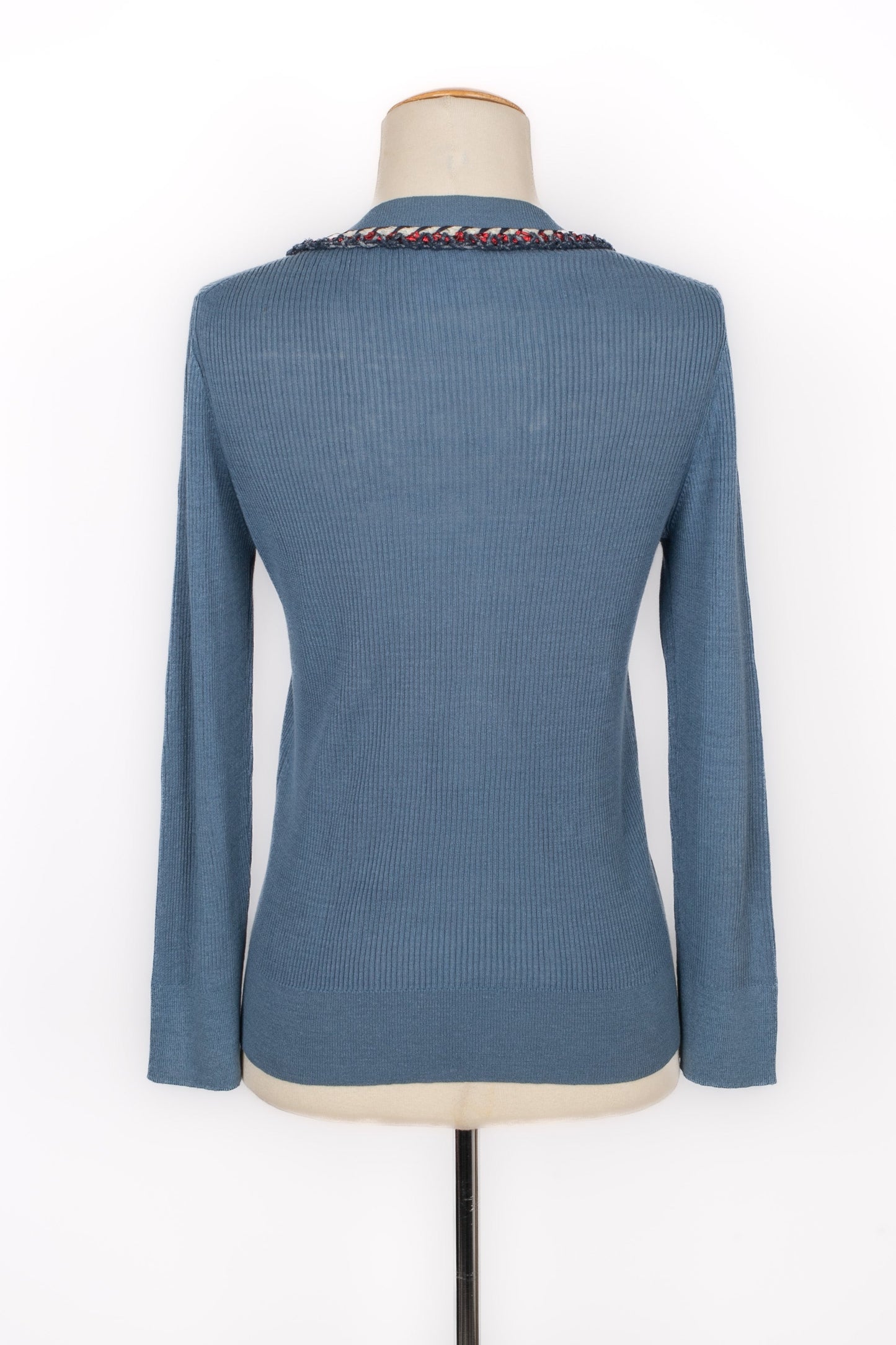 Haut bleu  Chanel