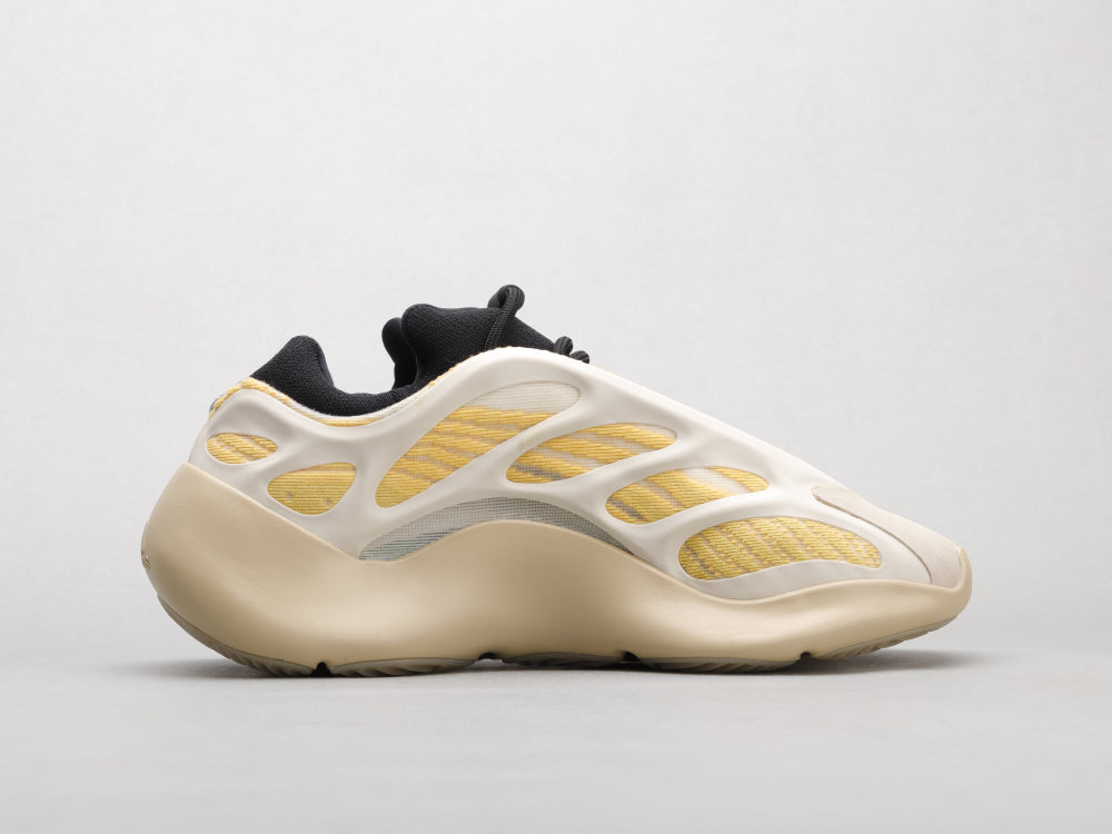 GLM - Yzy 700 Beige Srphym Sneaker