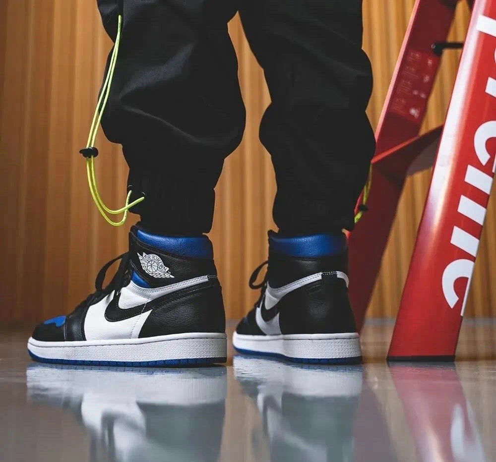 GLM - AJ1 black and blue toe