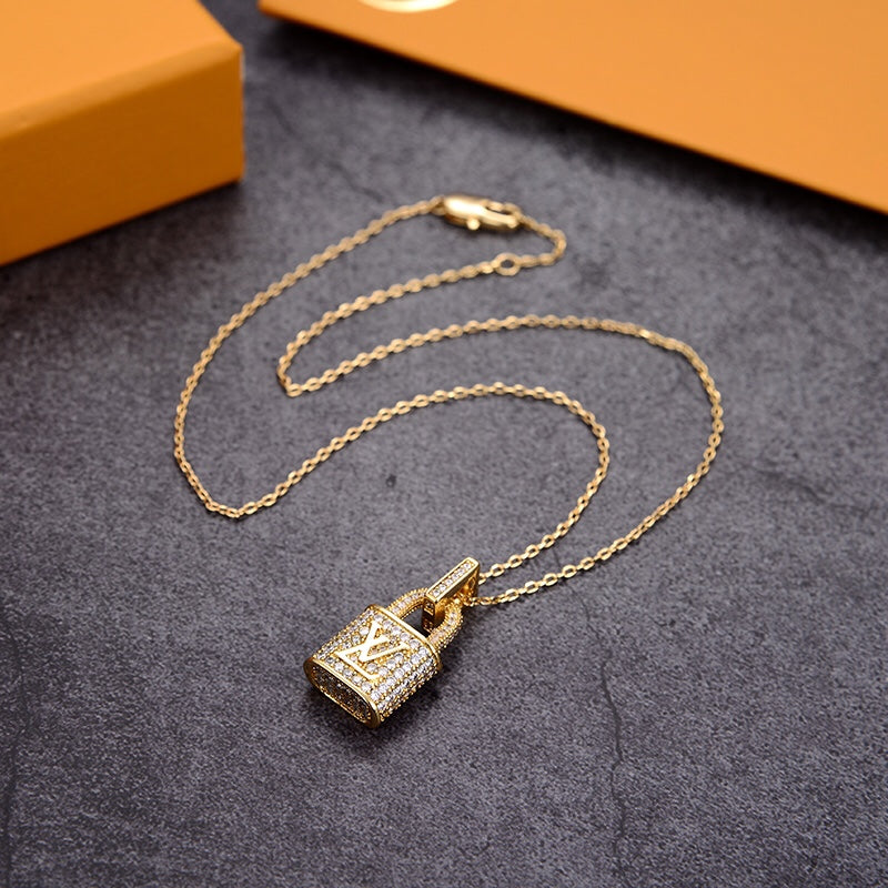 GLM - Top Quality Necklace LUV025