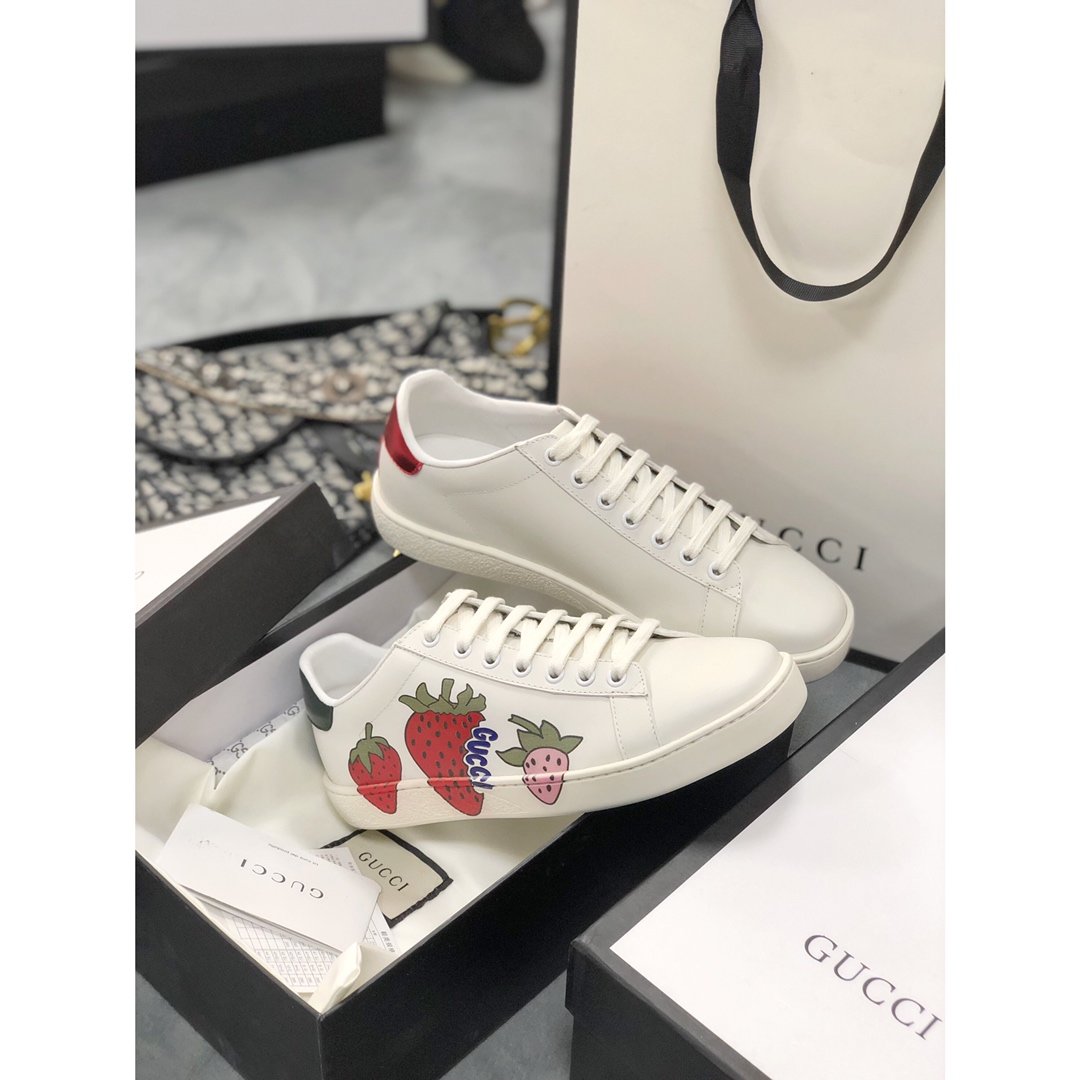 GLM-GCI ACE STRAWBERRY MIRROR Sneaker 085
