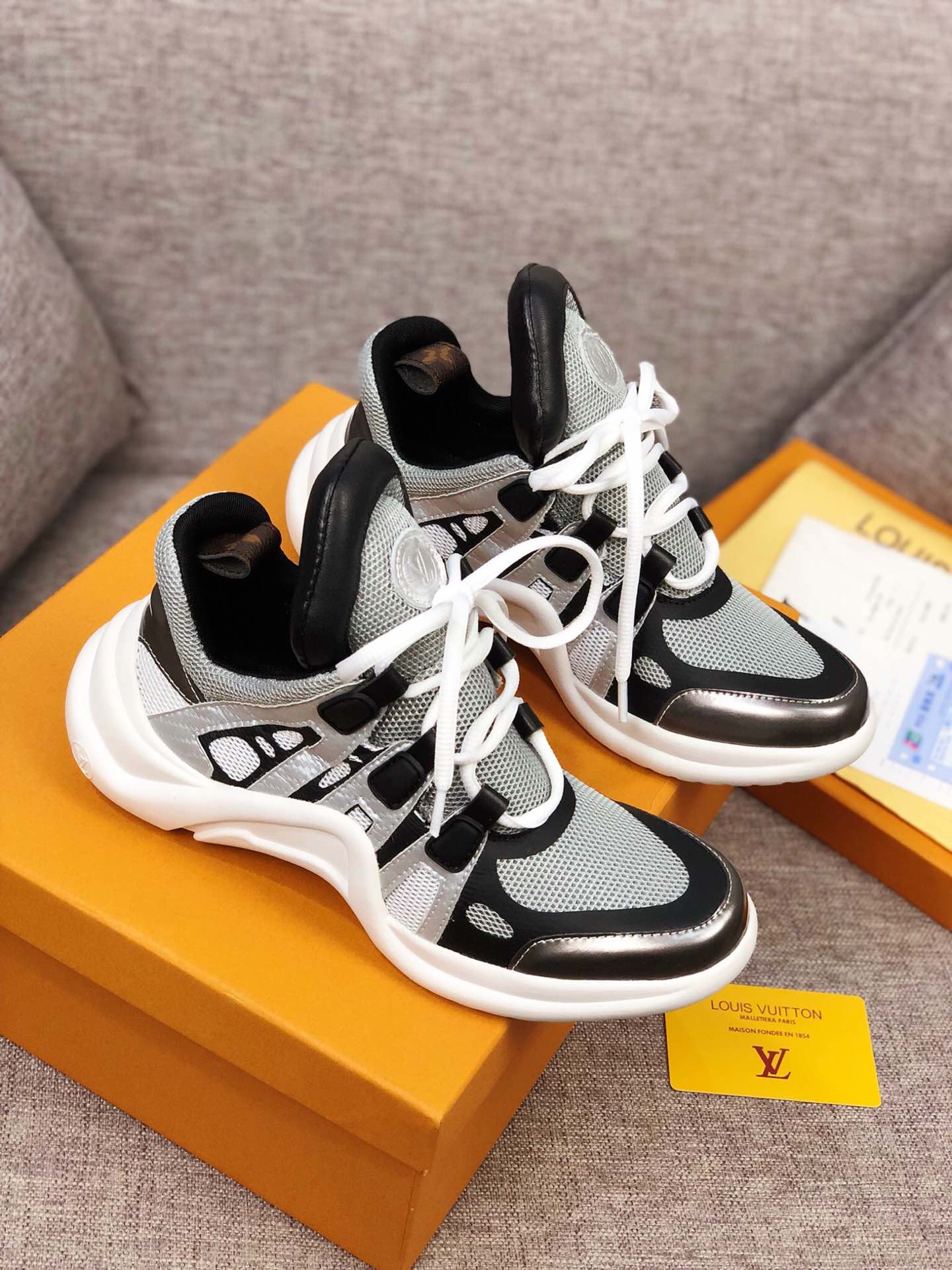 GLM - LUV Archlight Brown Black Sneaker