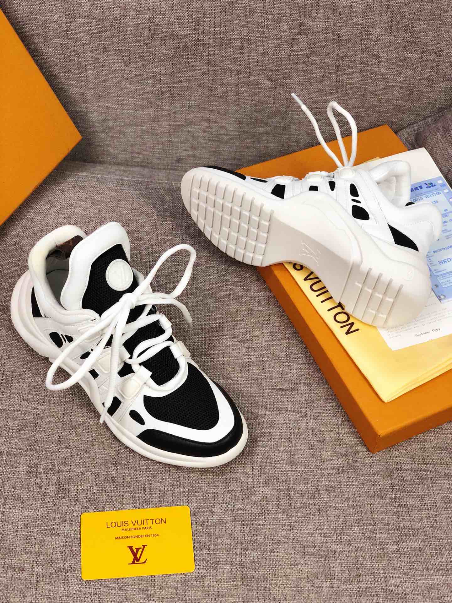 GLM - LUV Archlight Black White Sneaker