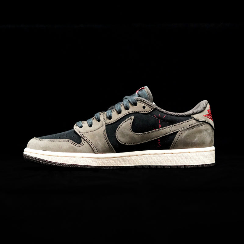 GLM - TS x AJ1 Barb Low Top