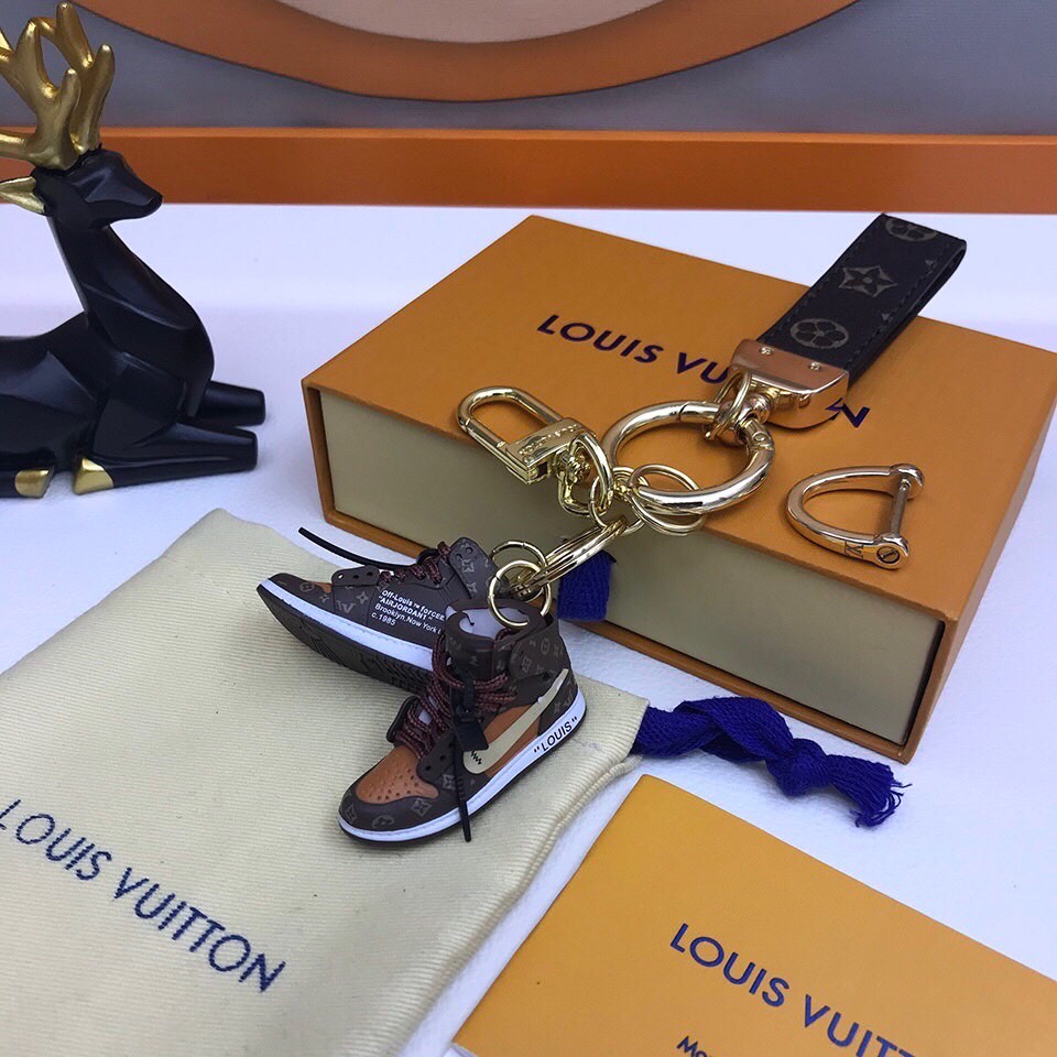 GLM - Top Quality Keychains LUV 009