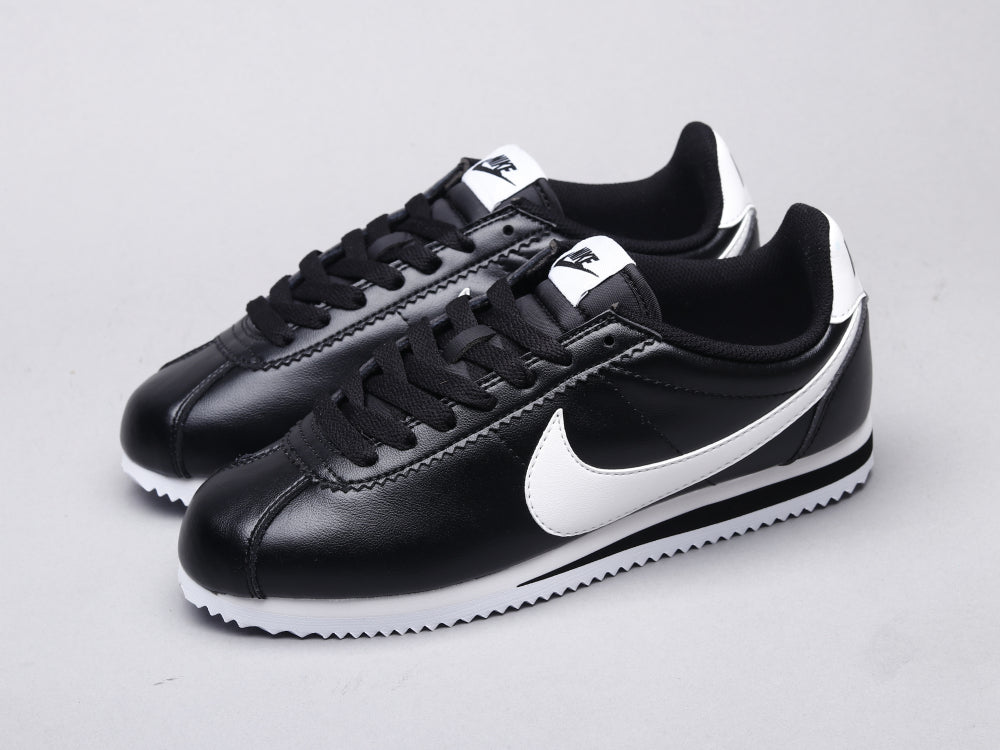 GLM - NKE A generation of black and white leather