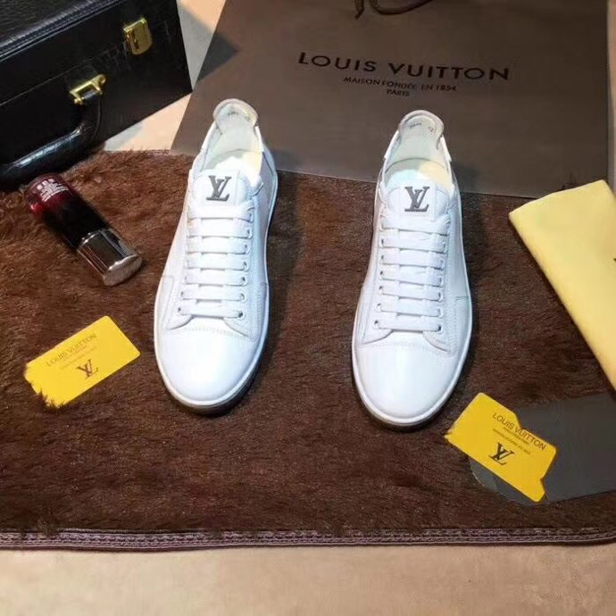 GLM - Top Quality Luv Sneaker 058