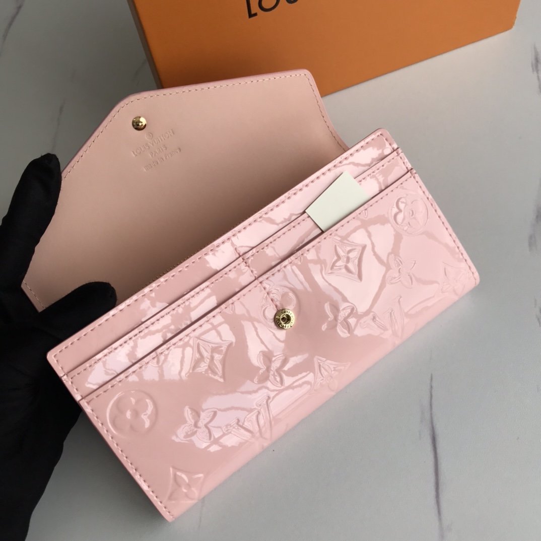 GLM - Top Quality Wallet LUV 005
