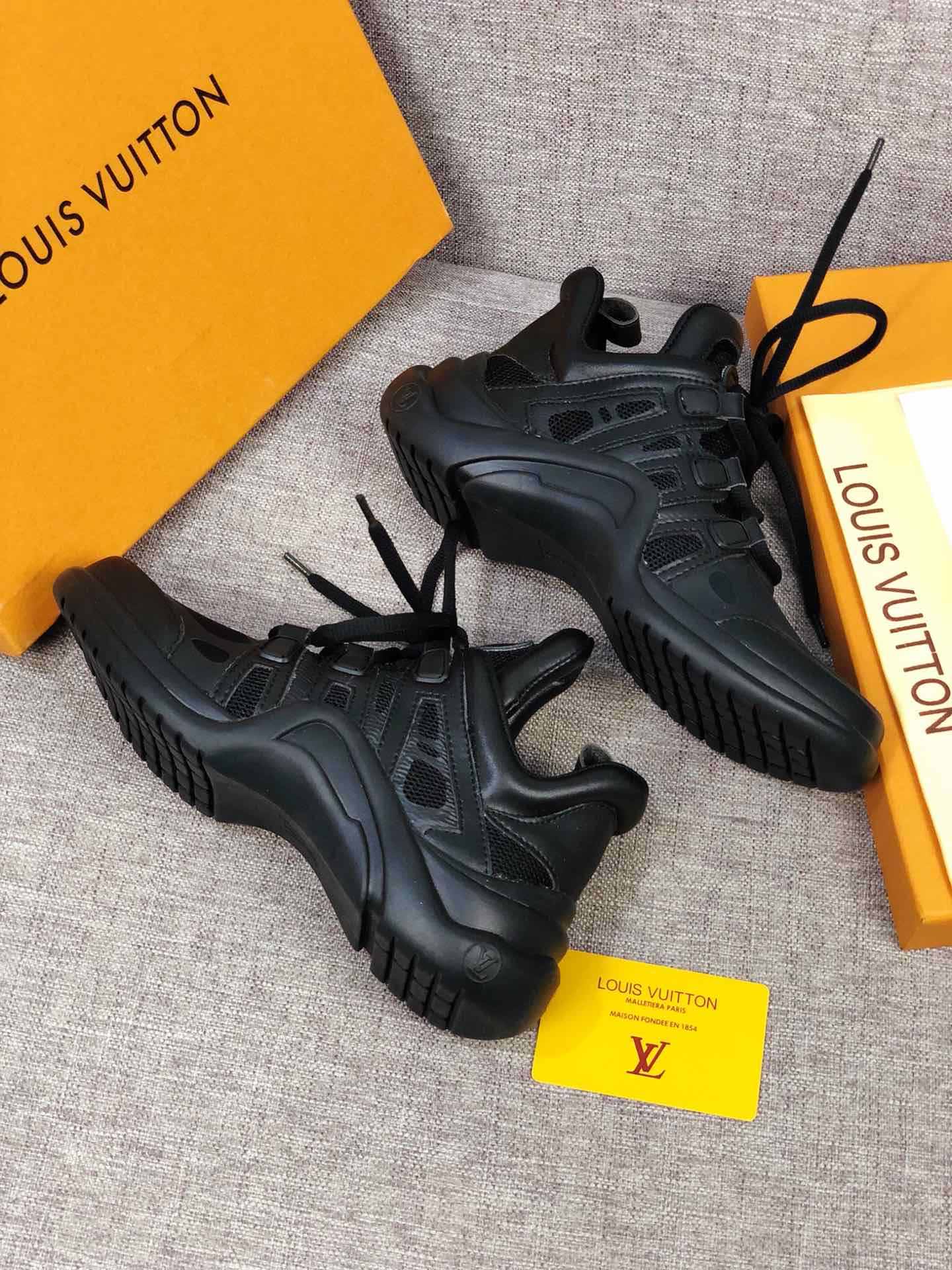 GLM - LUV Archlight Full Black Sneaker