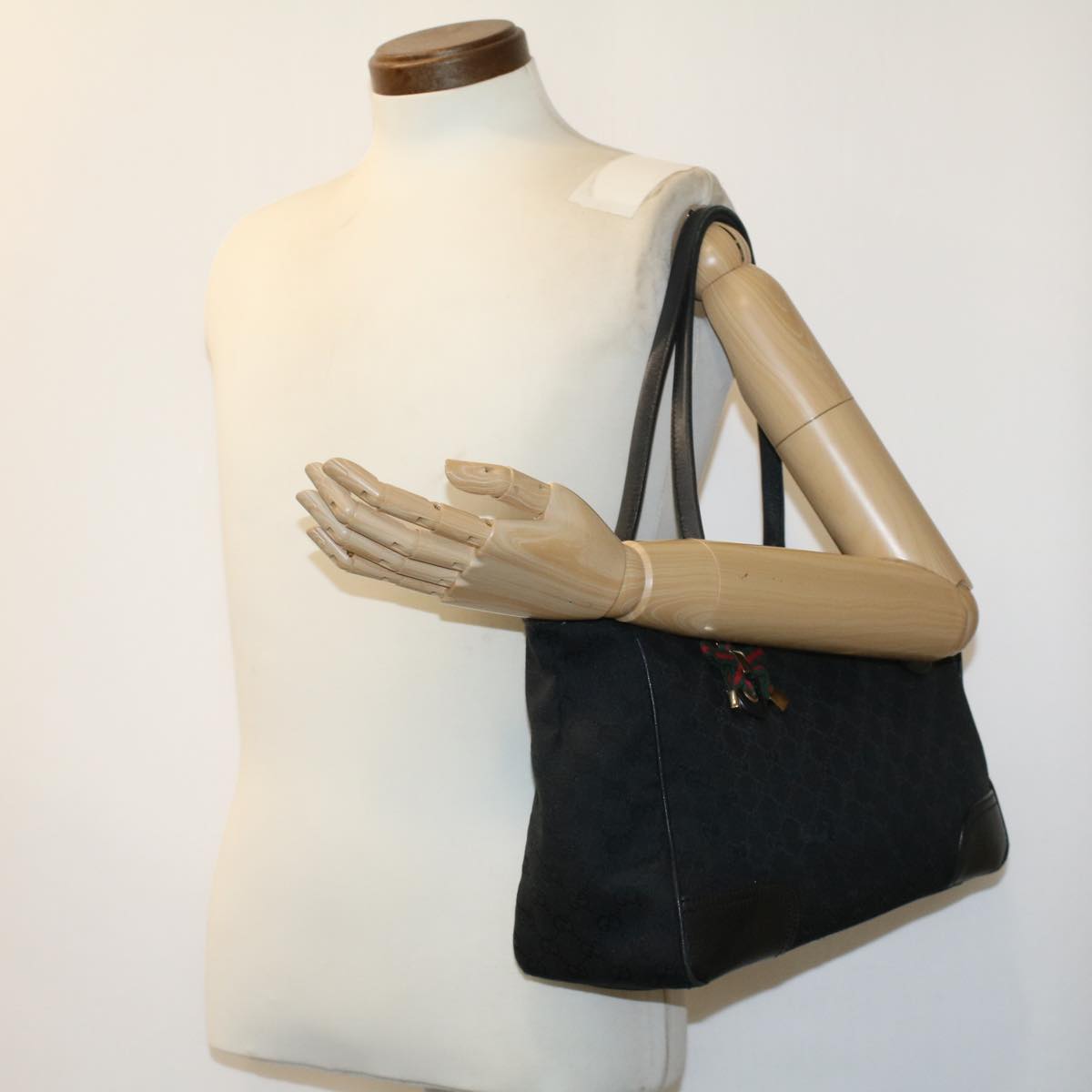 GUCCI GG Canvas Web Sherry Line Shoulder Bag Black Red Green ac1354