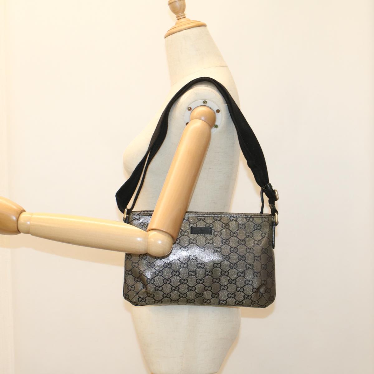 GUCCI GG Crystal Shoulder Bag Silver 189749 ac2190